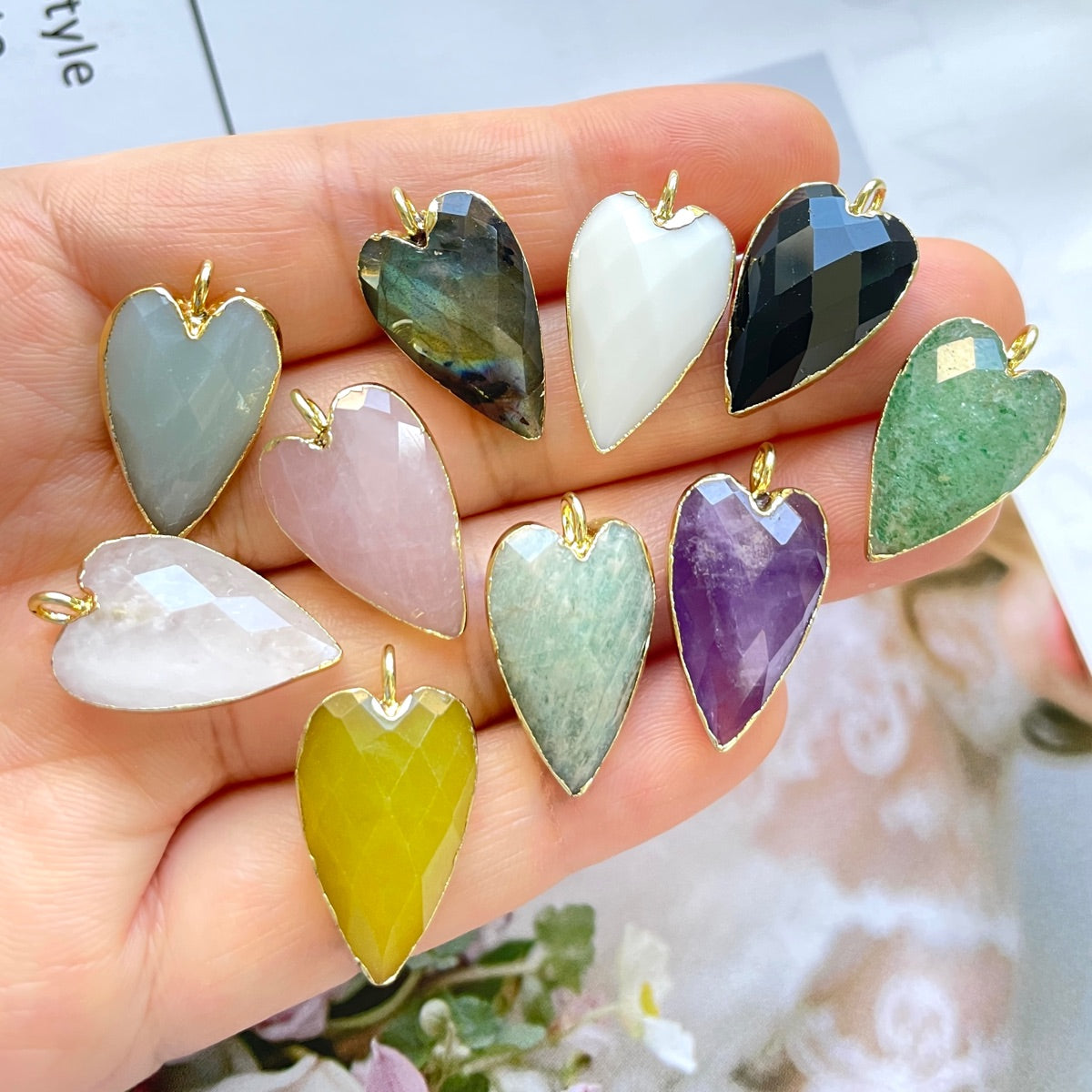 5pcs/Lot Gold Plated Bezel Natural Labradorite Amethyst Black Onyx Rose Quartz Faceted Heart Pendants Stone Charms New Charms Arrivals Charms Beads Beyond