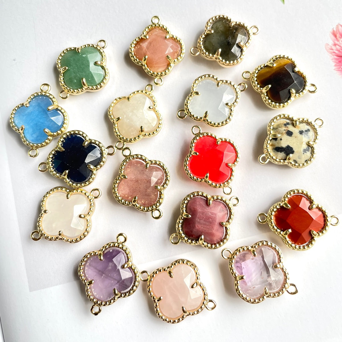5pcs/Lot Gold Plated Bezel Labradorite Amethyst Rose Quartz White Quartz Tiger Eye Clover Flower Connectors Stone Charms Flower Connectors New Charms Arrivals Charms Beads Beyond