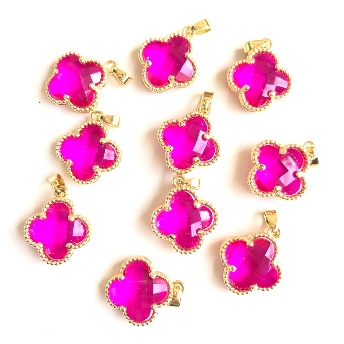 10pcs/Lot Gold Plated Hot Pink Fuchsia Glass Clover Connectors & Pendants Pendant Stone Charms Breast Cancer Awareness Flower Glass Beads New Charms Arrivals Charms Beads Beyond