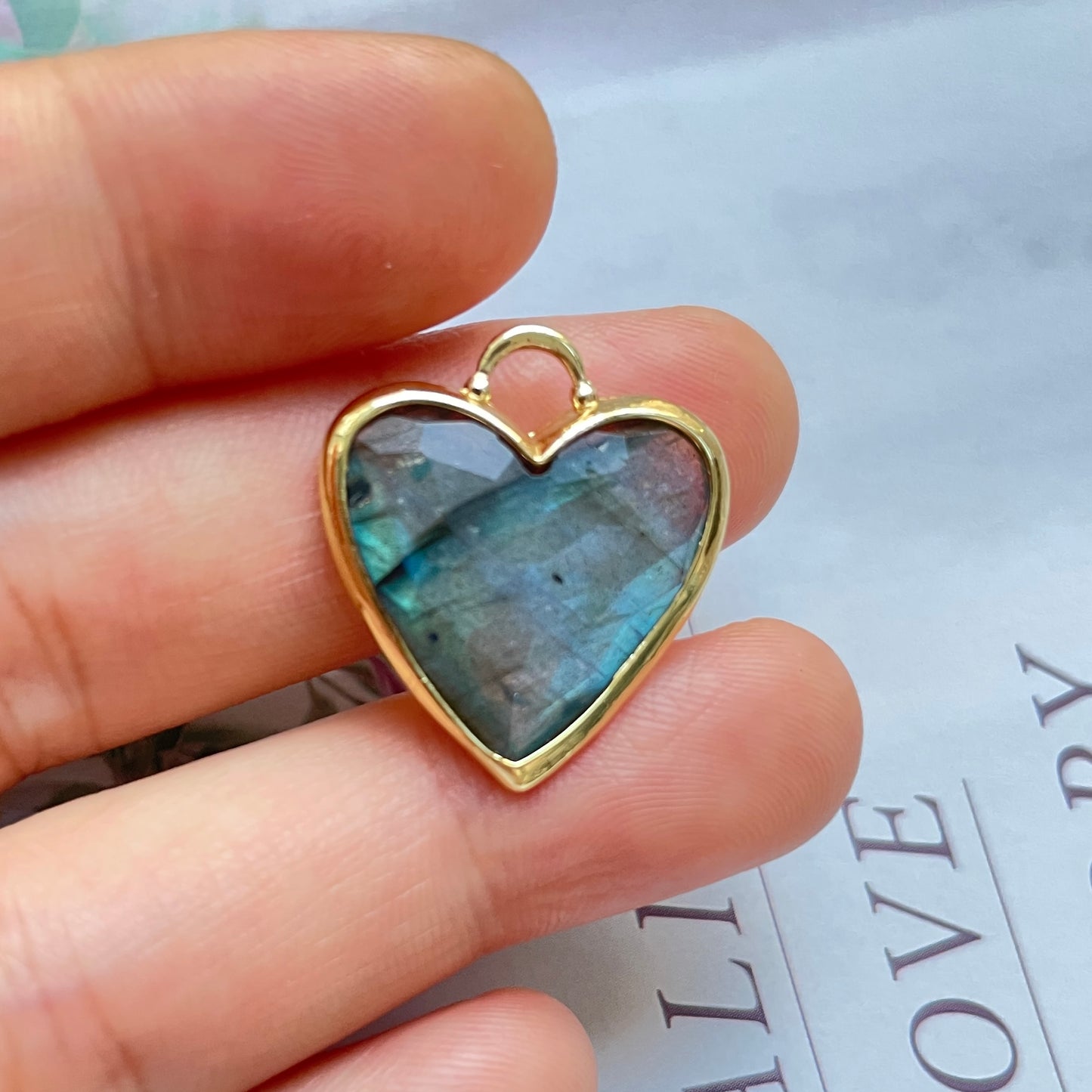 5pcs/Lot Gold Plated Bezel Labradorite Amethyst Strawberry Rose Quartz Heart Pendants Labradorite Stone Charms New Charms Arrivals Charms Beads Beyond