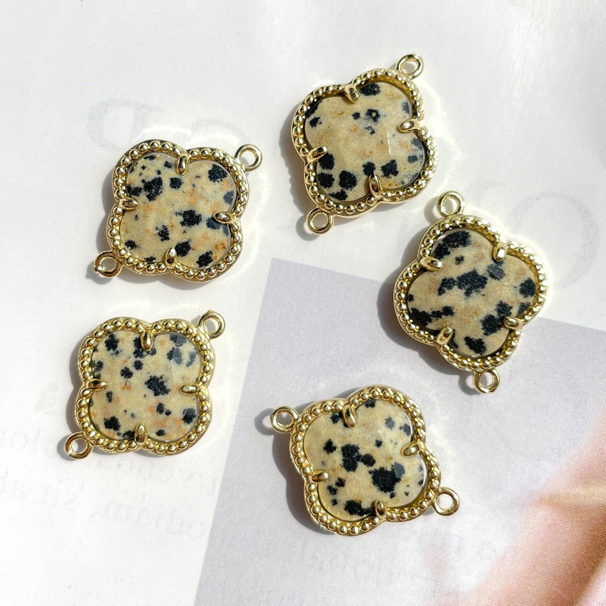 5pcs/Lot Gold Plated Bezel Labradorite Amethyst Rose Quartz White Quartz Tiger Eye Clover Flower Connectors Dalmatain Jasper Stone Charms Flower Connectors New Charms Arrivals Charms Beads Beyond