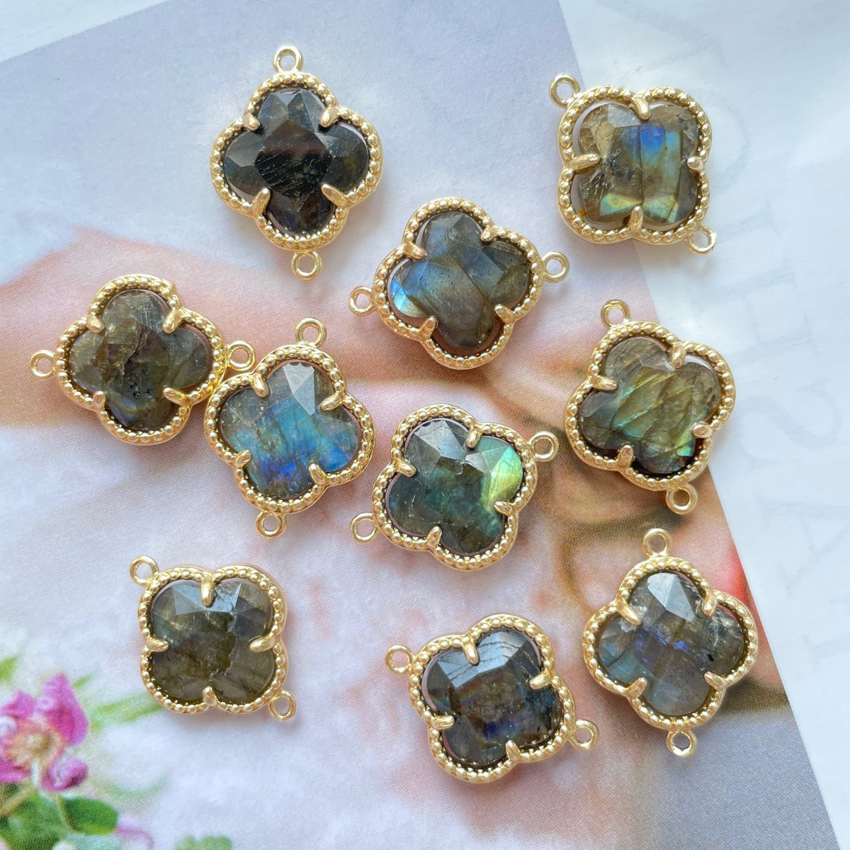 5pcs/Lot Gold Plated Bezel Labradorite Amethyst Rose Quartz White Quartz Tiger Eye Clover Flower Connectors Labradorite Stone Charms Flower Connectors New Charms Arrivals Charms Beads Beyond