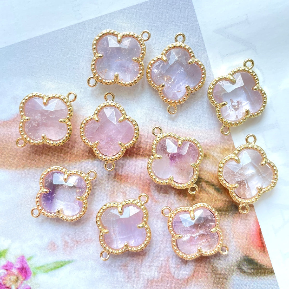 5pcs/Lot Gold Plated Bezel Labradorite Amethyst Rose Quartz White Quartz Tiger Eye Clover Flower Connectors Light Amethyst Stone Charms Flower Connectors New Charms Arrivals Charms Beads Beyond