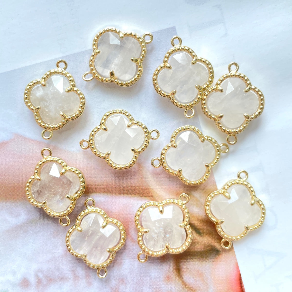 5pcs/Lot Gold Plated Bezel Labradorite Amethyst Rose Quartz White Quartz Tiger Eye Clover Flower Connectors White Quartz Stone Charms Flower Connectors New Charms Arrivals Charms Beads Beyond