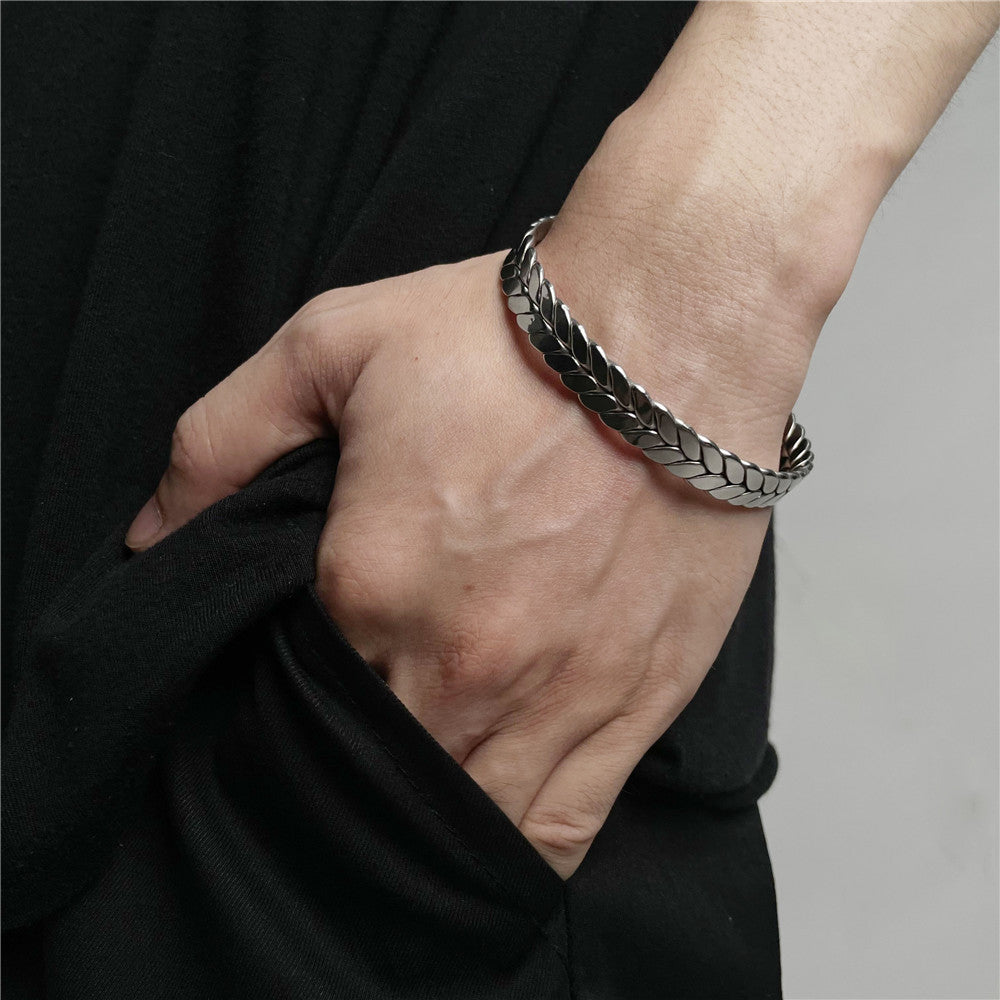 5pcs/lot Leaf Pattern Stainless Steel Open Bangle for Women Women Bracelets Charms Beads Beyond