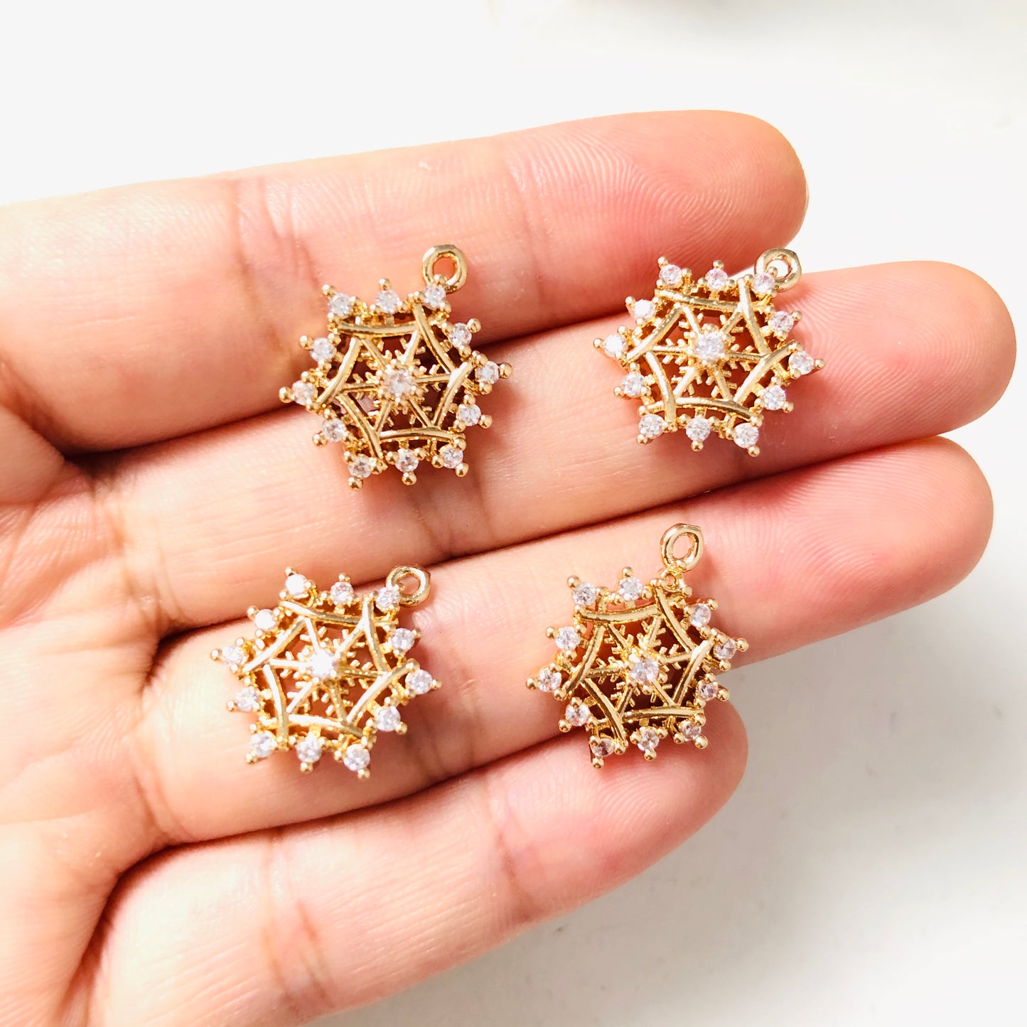 10pcs/lot 18*16mm CZ Paved Snowflake Charms CZ Paved Charms Christmas Small Sizes Charms Beads Beyond