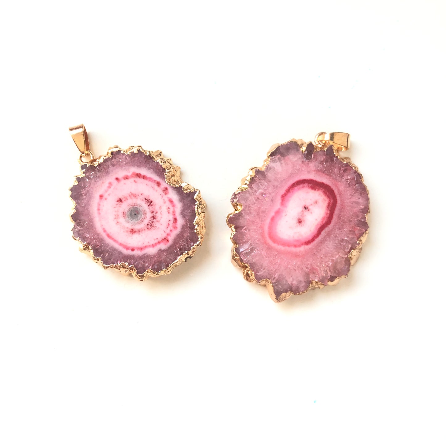 5pcs/lot 20-40mm Gold Plated Sun Flower Agate Charm Pink on Gold Stone Charms Charms Beads Beyond