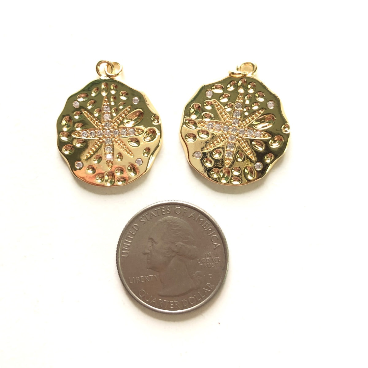 5pcs/lot 27.5 *23mm Gold Round Plate North Star Charm Pendants CZ Paved Charms Sun Moon Stars Charms Beads Beyond