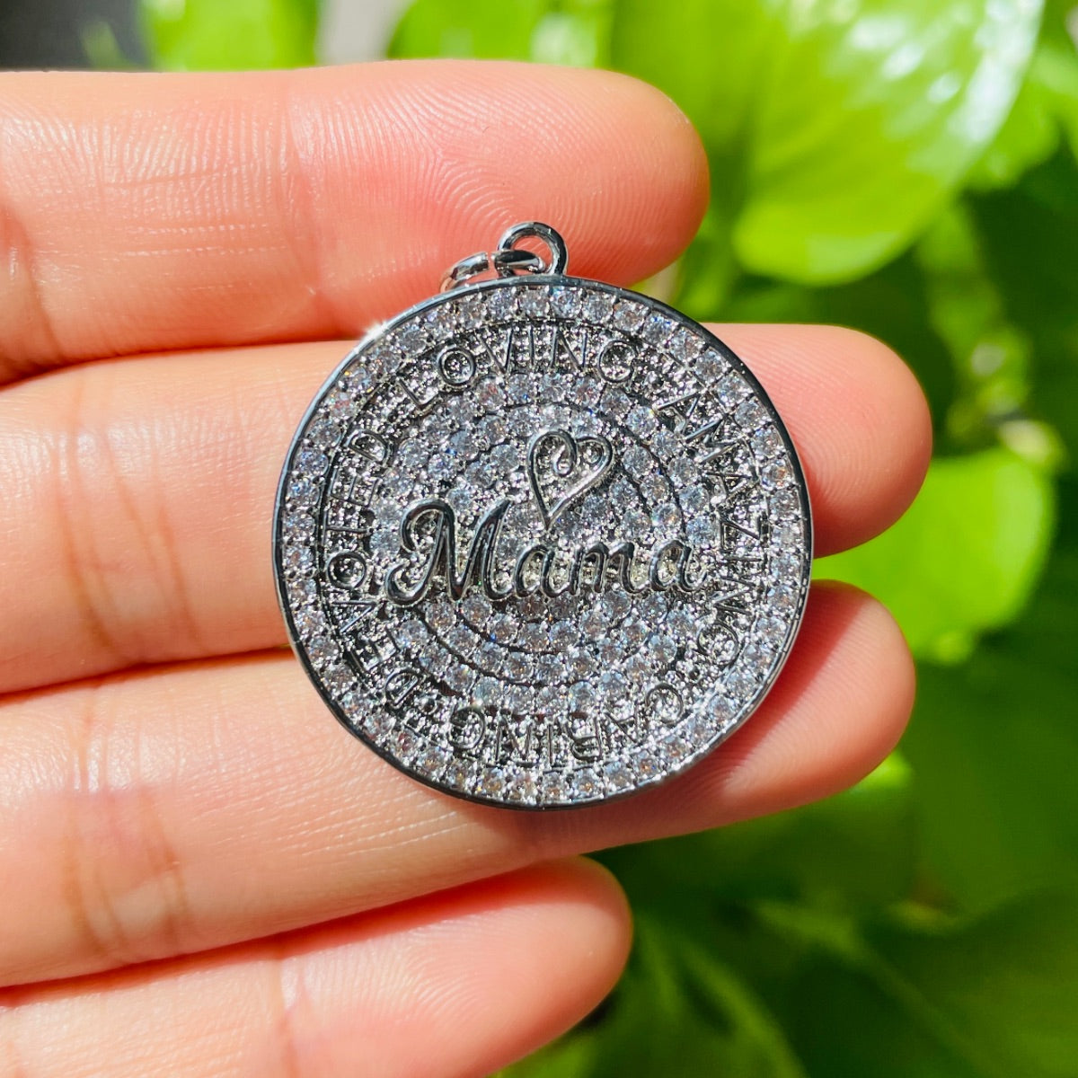 10pcs/lot 28mm CZ Pave Round Plate MAMA IS LOVING AMAZING CARING DEVOTED Quote Charms for Mother/Mom Silver CZ Paved Charms Discs Mother's Day On Sale Charms Beads Beyond