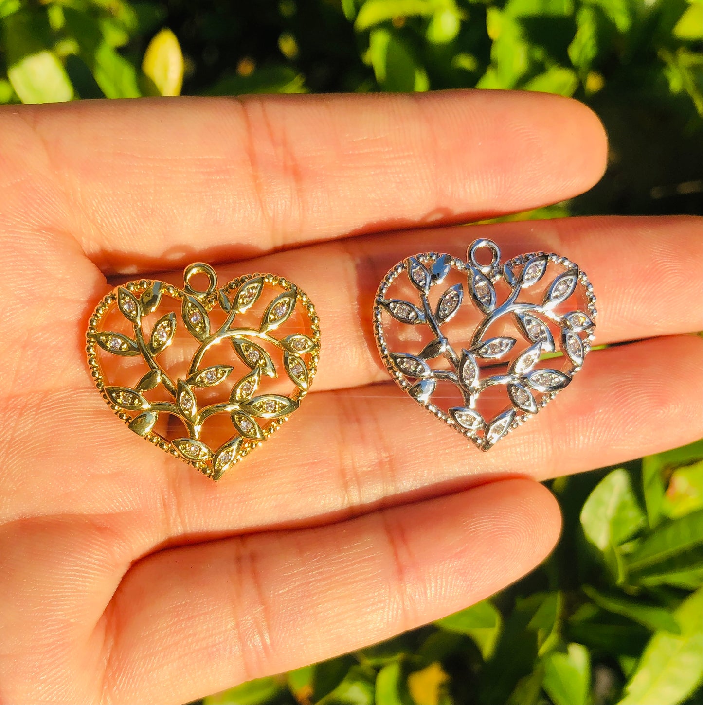 10pcs/lot 22.7*24mm CZ Paved Hollow Heart Charms Mix Color CZ Paved Charms Hearts Charms Beads Beyond