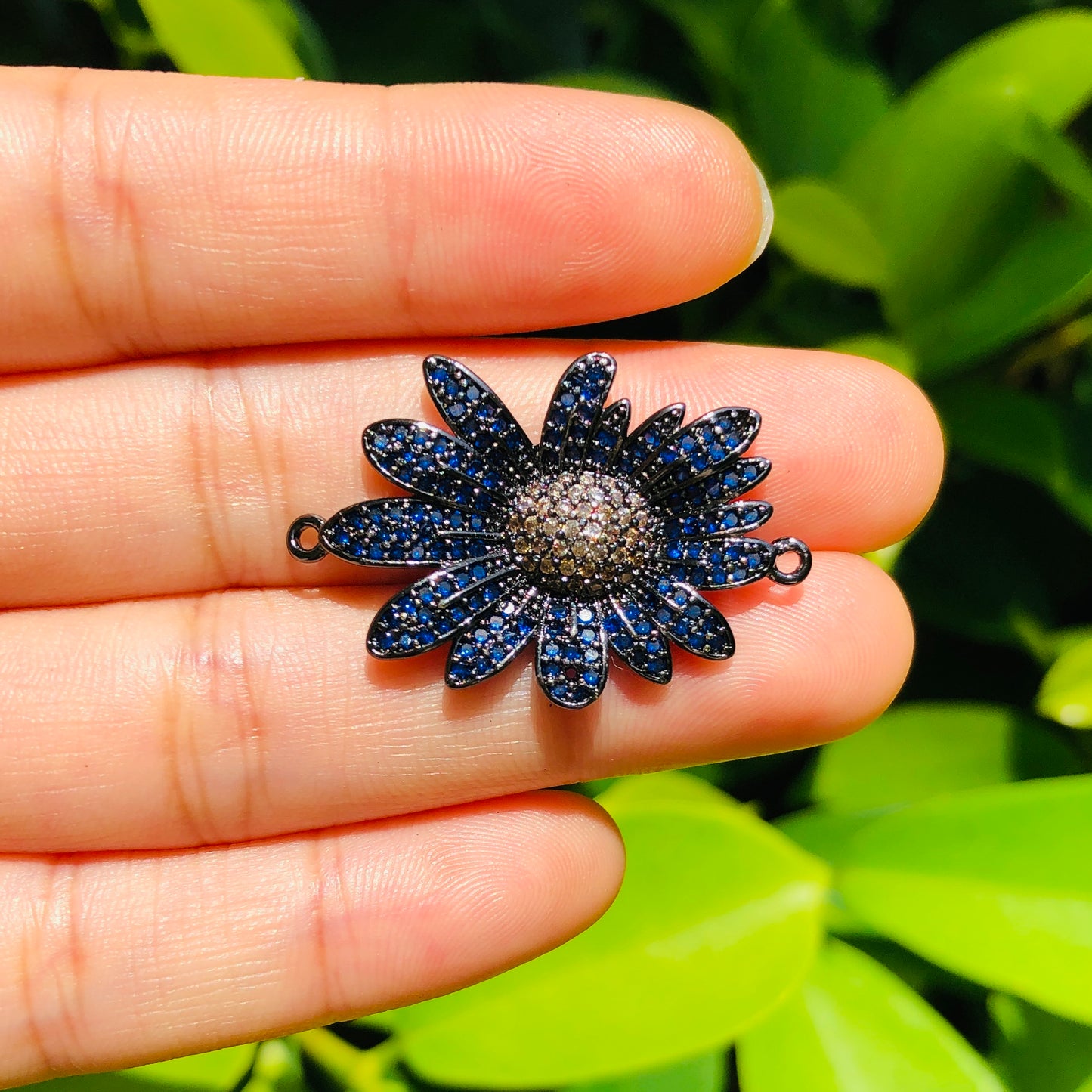 5/lot 27.5*21.5mm Fuchsia Blue Purple CZ Paved Flower Connectors Blue+Champagne on Black CZ Paved Connectors Colorful Zirconia Flower Connectors Charms Beads Beyond