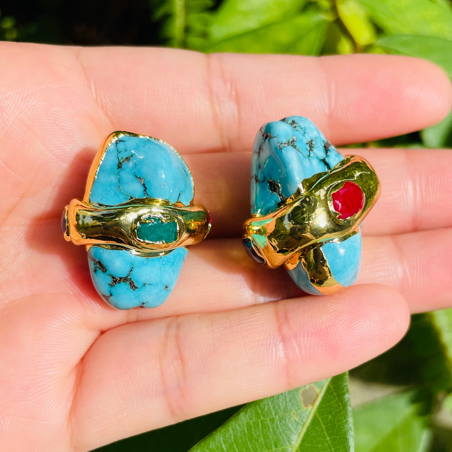 2-5-10pcs/lot 26*23mm Gold Plated Howlite Turquoise Stone Spacers Focal Beads Focal Beads Focal Beads Charms Beads Beyond