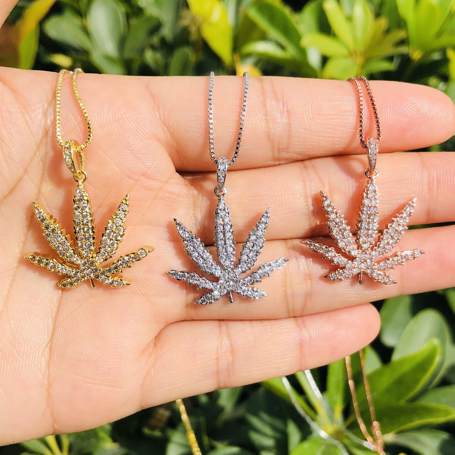 5pcs/lot 25*21.5mm CZ Paved Cannabis Leaf Necklaces Necklaces Charms Beads Beyond