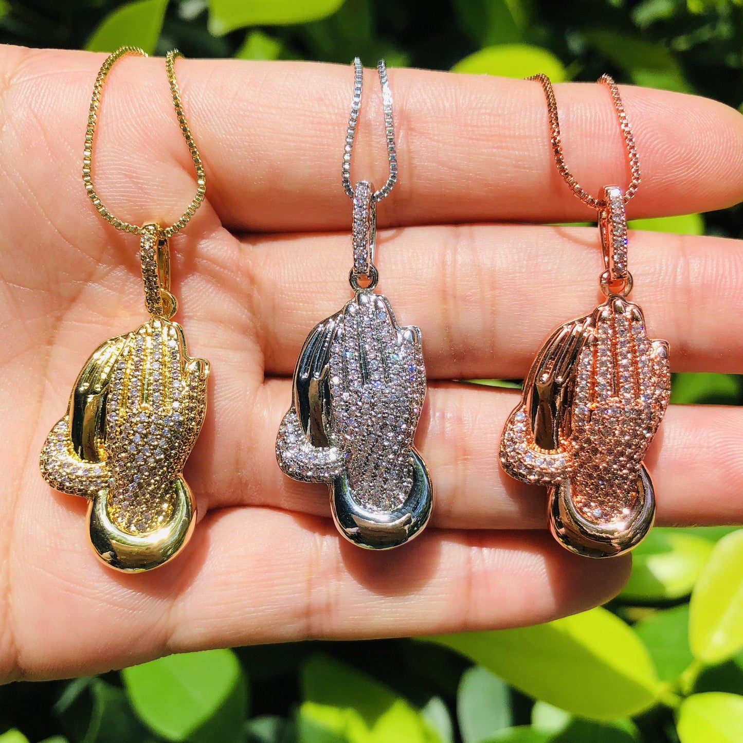 5pcs/lot 31*17mm CZ Paved Praying Hand Necklaces Necklaces Charms Beads Beyond