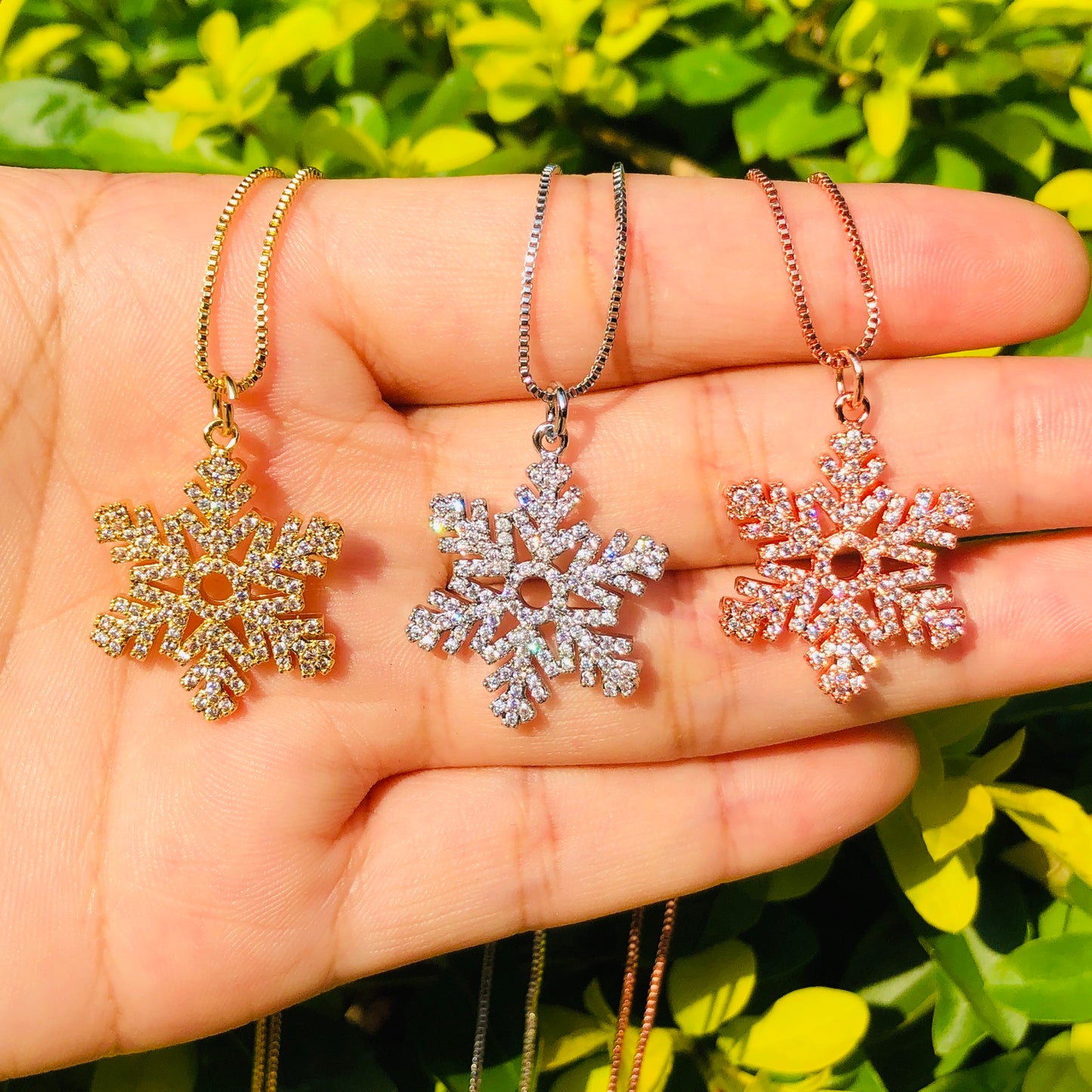 5pcs/lot 22*20mm CZ Paved Snowflakes Necklace Necklaces Charms Beads Beyond