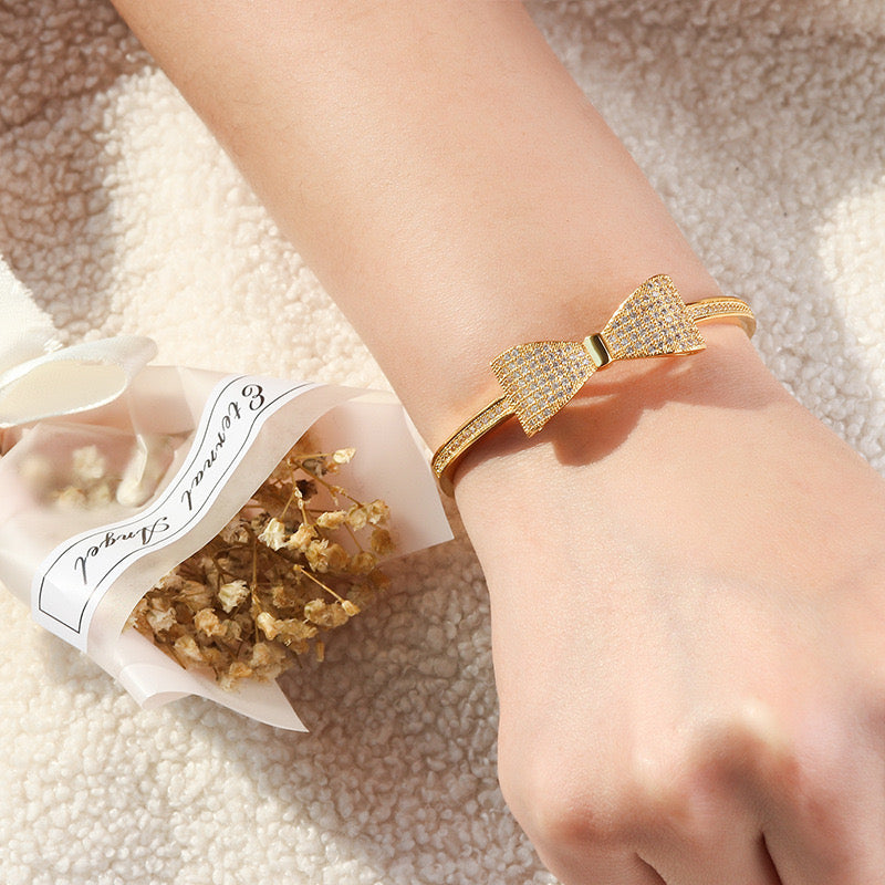 2pcs/lot CZ Paved Bow Tie Open Bracelet Women Bracelets Charms Beads Beyond