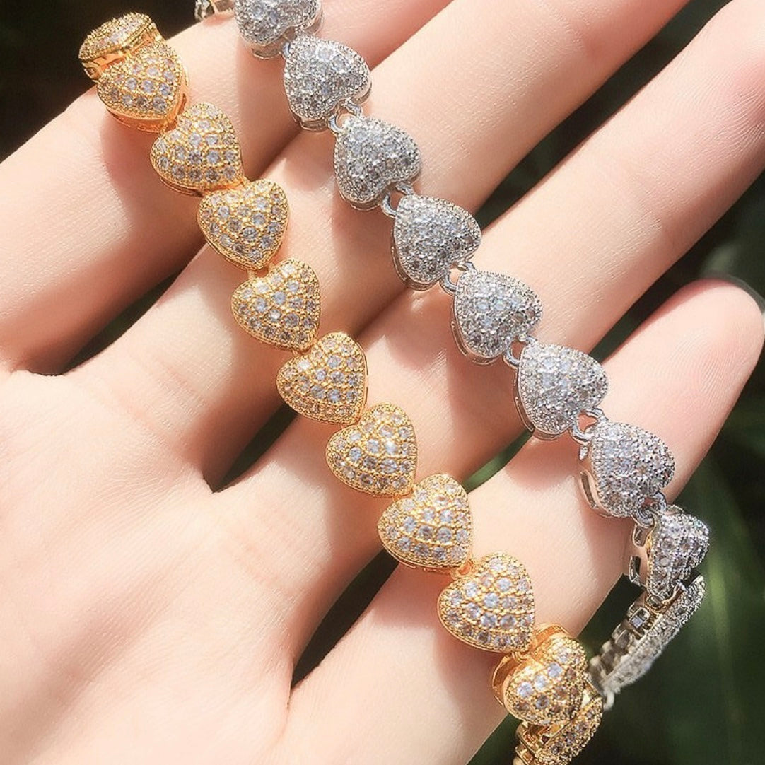 2pcs/lot CZ Paved Heart Bracelet Women Bracelets Charms Beads Beyond