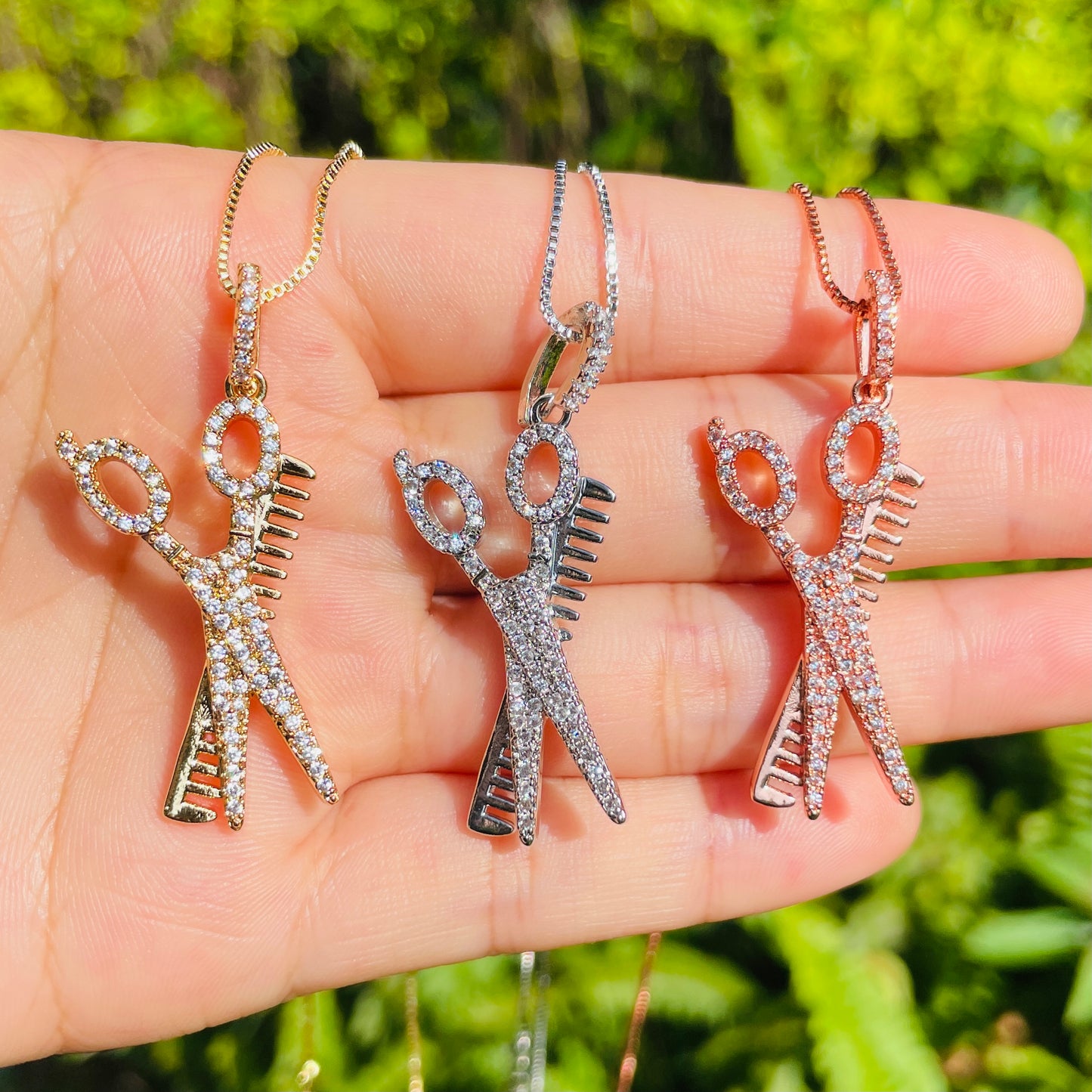 5pcs/lot 41*17mm CZ Paved Scissor Comb Necklace Mix Colors Necklaces Charms Beads Beyond