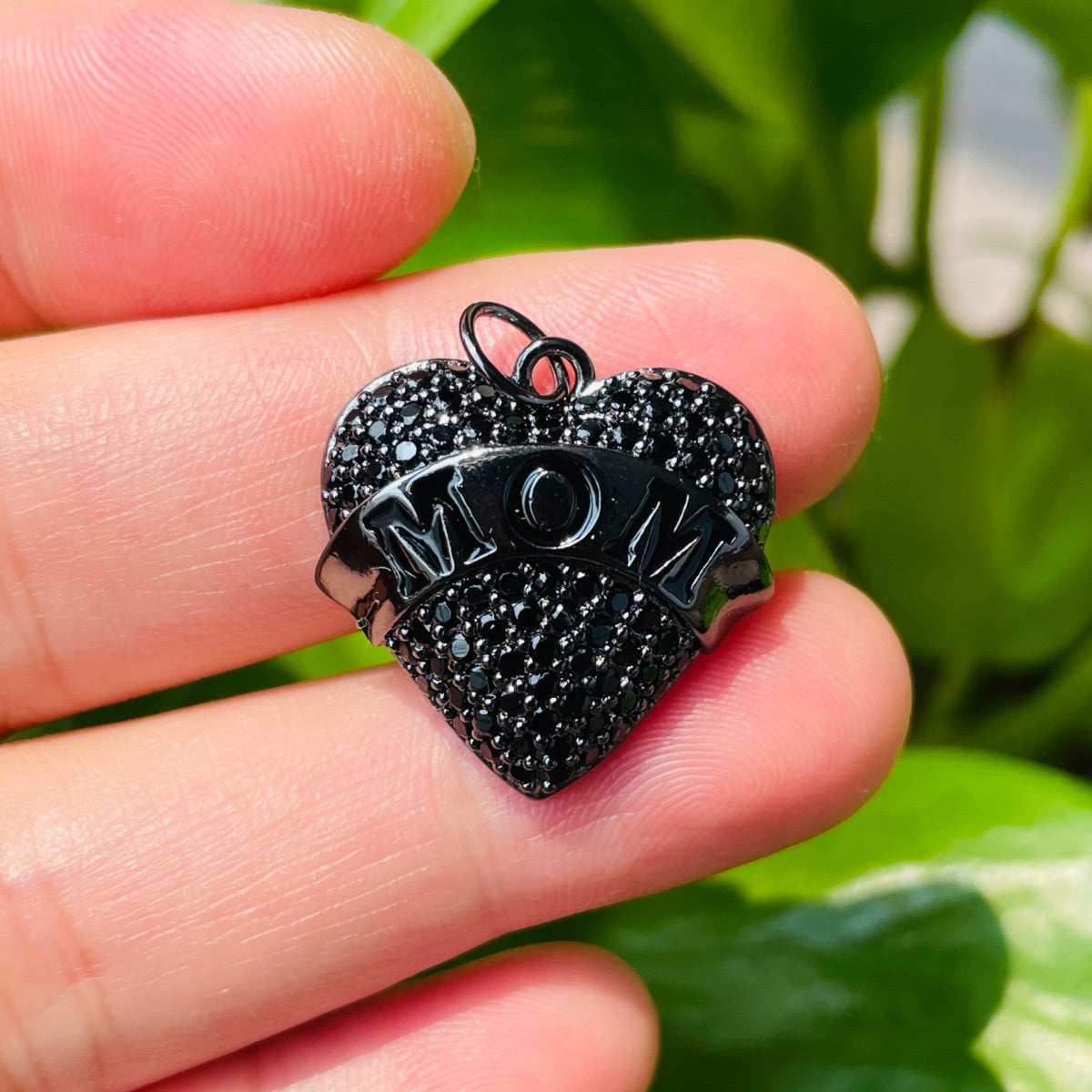 10pcs/lot CZ Pave Mom Heart Word Charms-Mother's Day CZ Paved Charms Hearts Mother's Day New Charms Arrivals Charms Beads Beyond