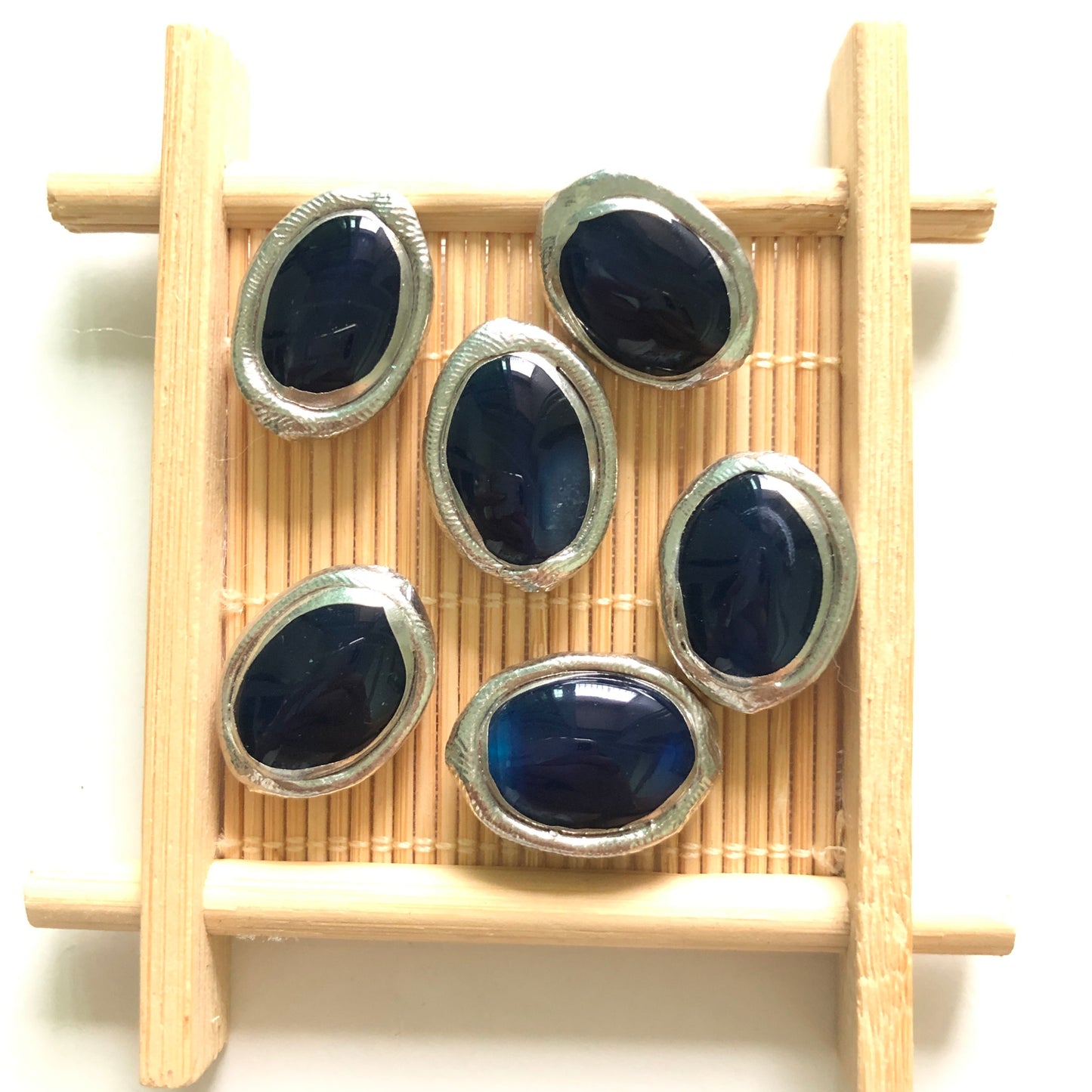5pcs/lot 20*15mm Silver Plated Brass Bezel Navy Blue Agate Oval Shape Spacers Agate Spacers Focal Beads Charms Beads Beyond