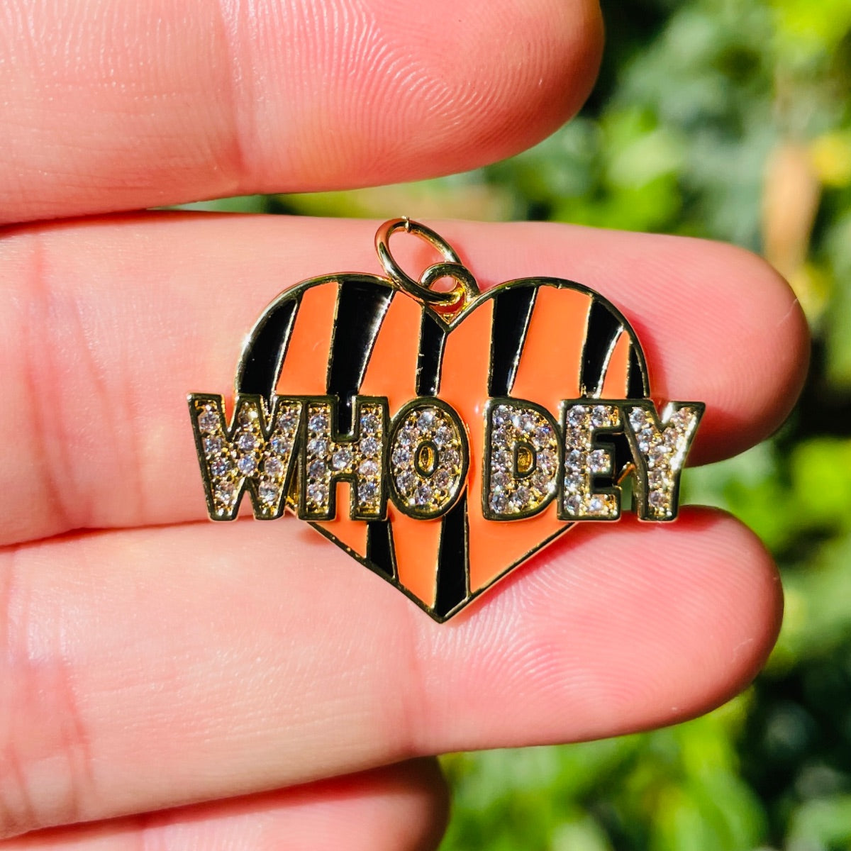 10pcs/lot 30*21mm CZ Pave Who Dey Heart American Football Team Chant Word Charms Gold CZ Paved Charms American Football Sports New Charms Arrivals Charms Beads Beyond