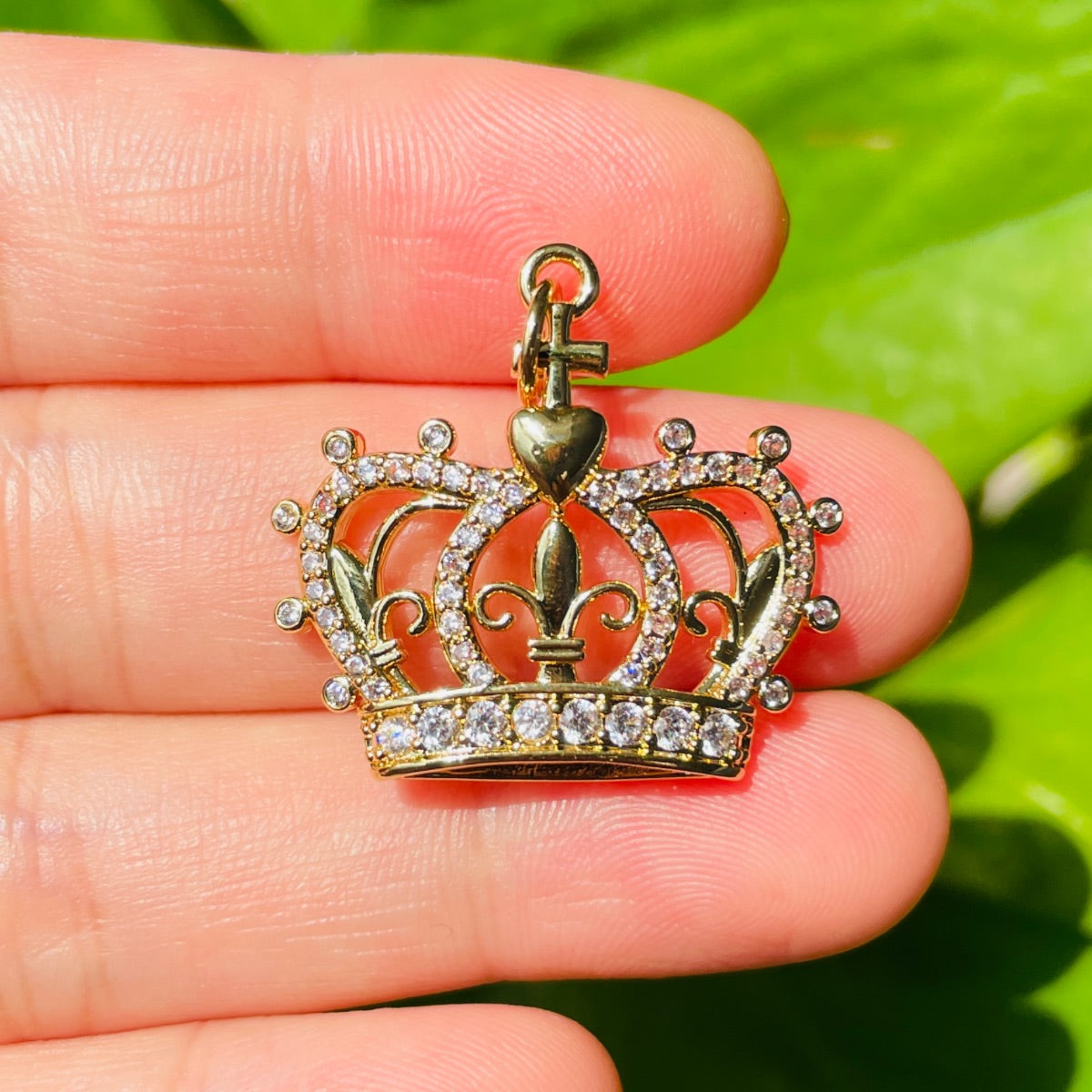 10pcs/lot CZ Paved Crown Charms Gold CZ Paved Charms Crowns New Charms Arrivals Charms Beads Beyond