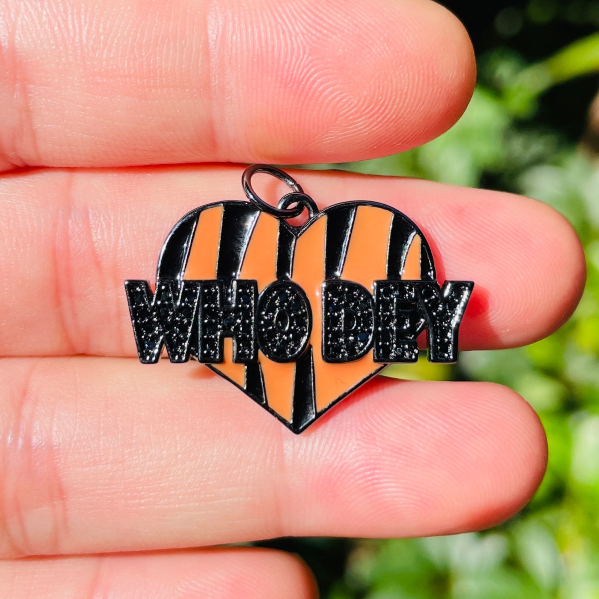 10pcs/lot 30*21mm CZ Pave Who Dey Heart American Football Team Chant Word Charms Black on Black CZ Paved Charms American Football Sports New Charms Arrivals Charms Beads Beyond