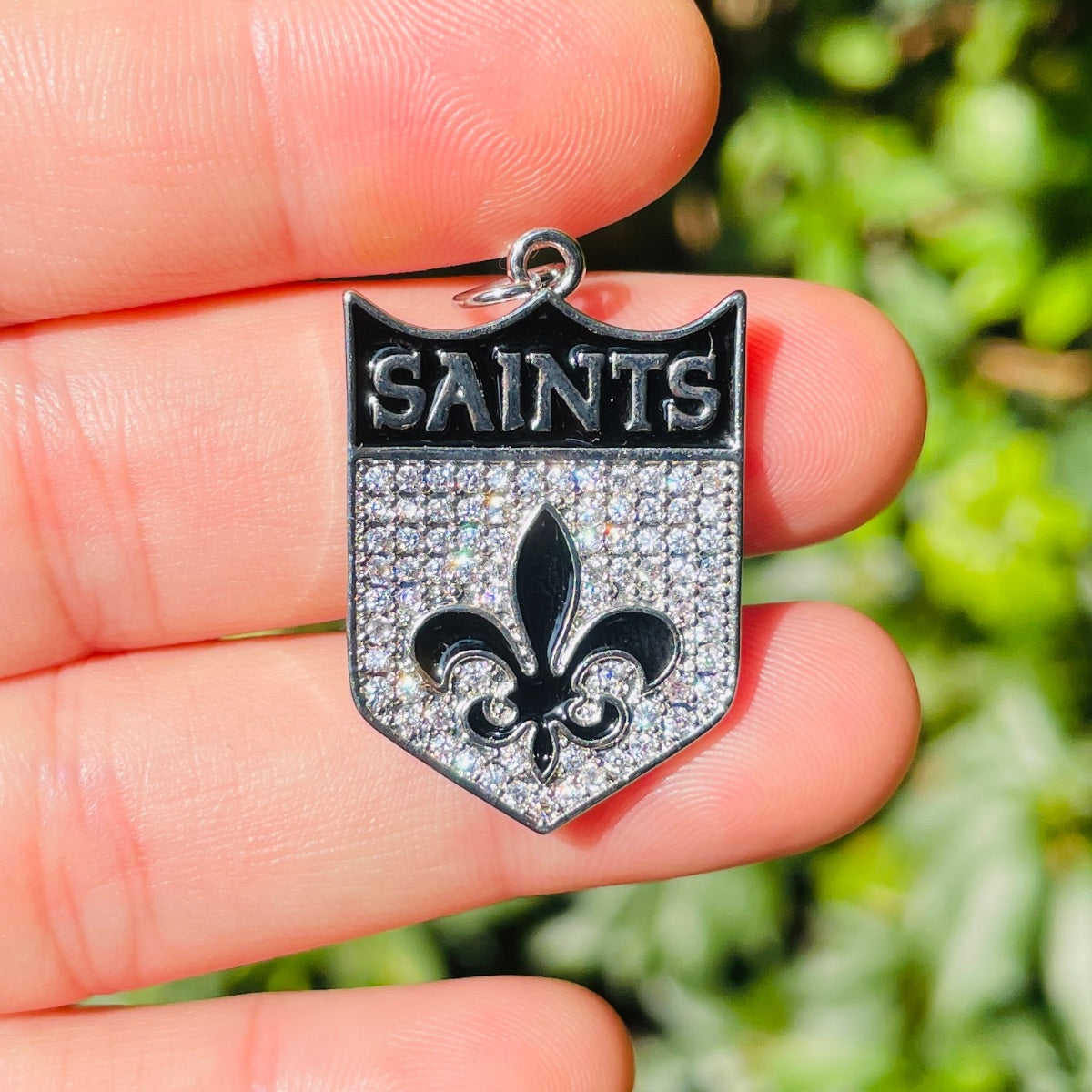 10pcs/lot 31*20mm Fleur De Lis CZ Saints Shield Charms Silver CZ Paved Charms American Football Sports Louisiana Inspired New Charms Arrivals Charms Beads Beyond