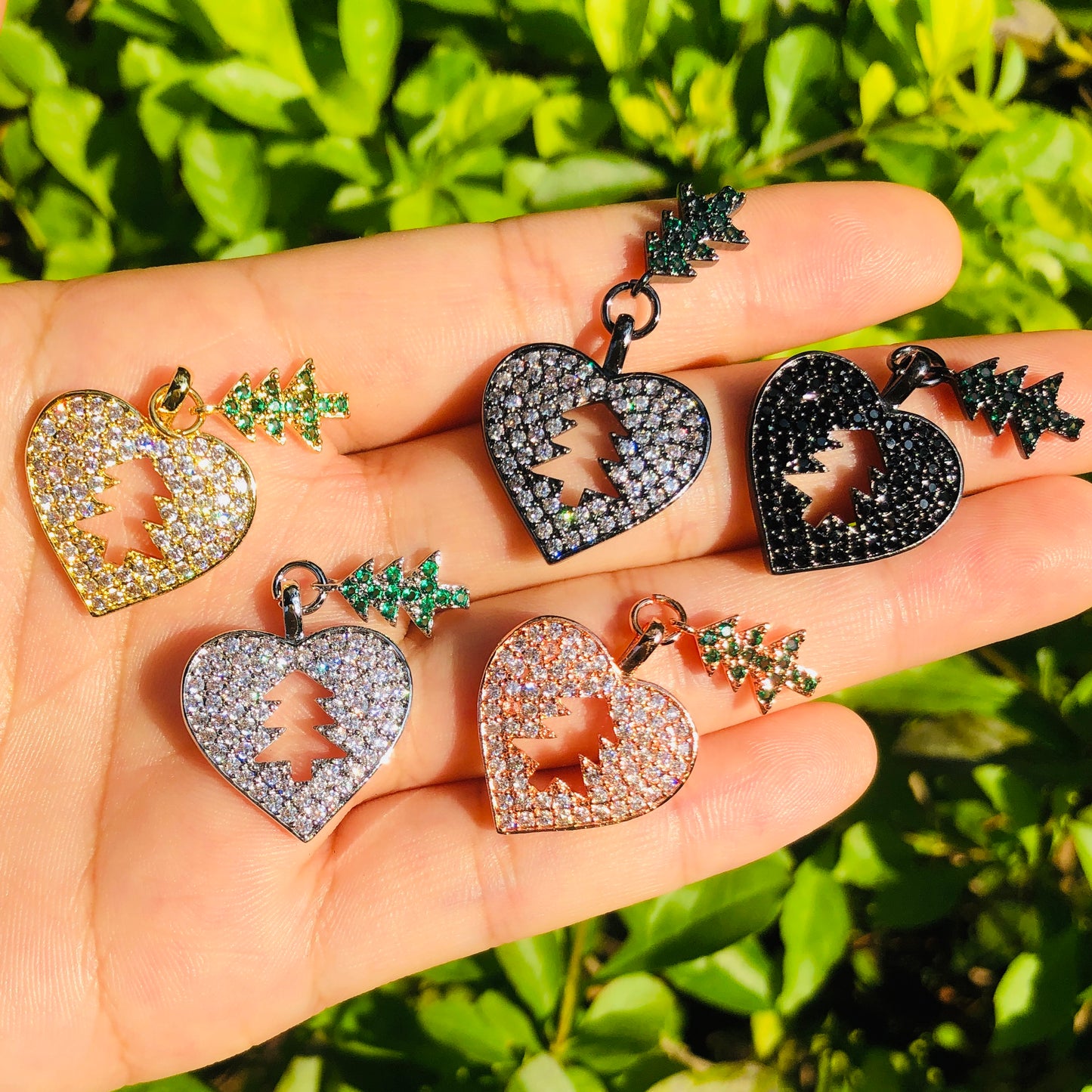 10pcs/lot 23*20mm CZ Paved Christmas Tree Heart Charms Mix Color CZ Paved Charms Christmas Hearts Charms Beads Beyond