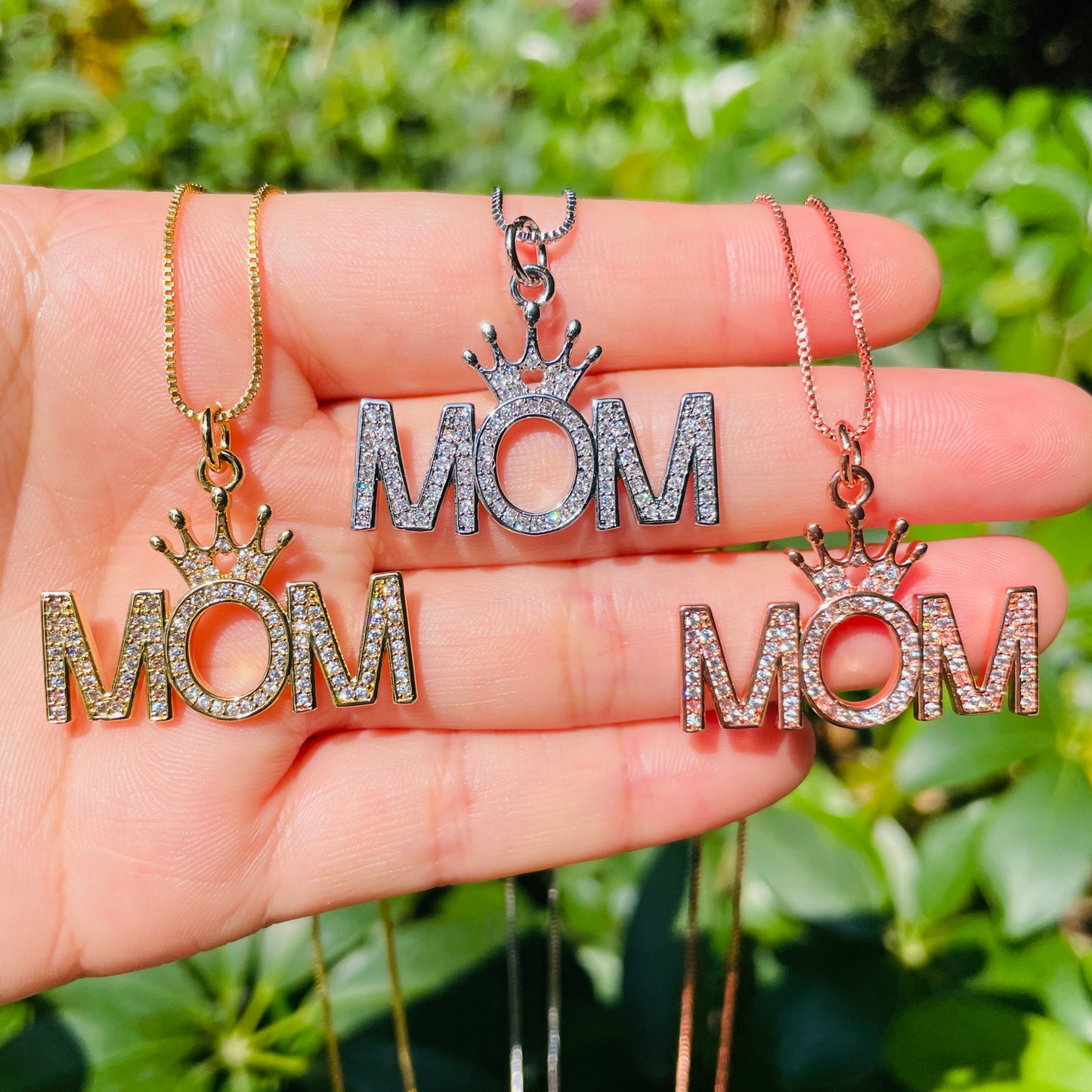 5pcs/lot 32*23.6mm CZ Pave Crown Mom Necklaces Mix Colors Necklaces Love & Heart Necklaces Charms Beads Beyond