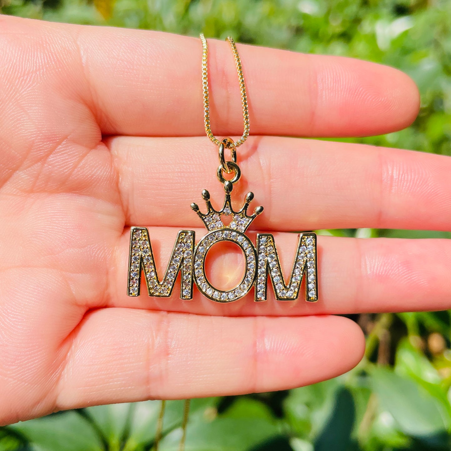 5pcs/lot 32*23.6mm CZ Pave Crown Mom Necklaces Gold Necklaces Love & Heart Necklaces Charms Beads Beyond