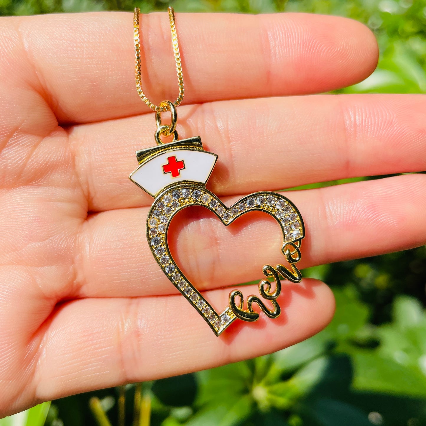 5pcs/lot 33*30mm CZ Pave Nurse Cap Heart Hero Necklaces Gold Necklaces Love & Heart Necklaces Charms Beads Beyond