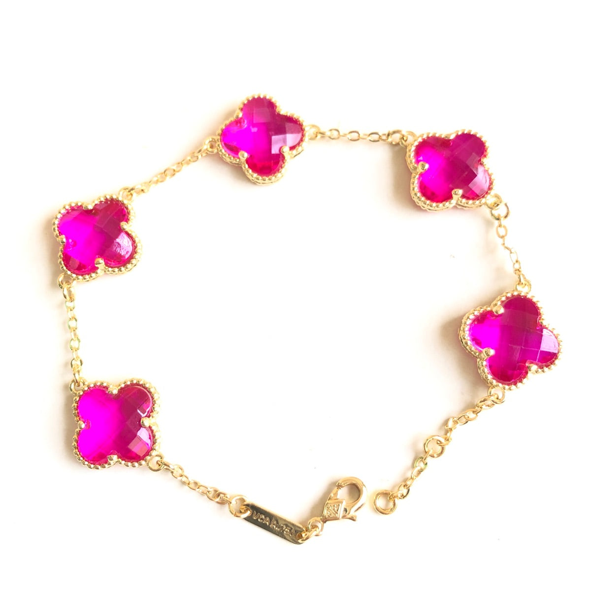 5-10pcs/lot Gold Plated Hot Pink Fuchsia Glass Clover Bracelets Women Bracelets Charms Beads Beyond