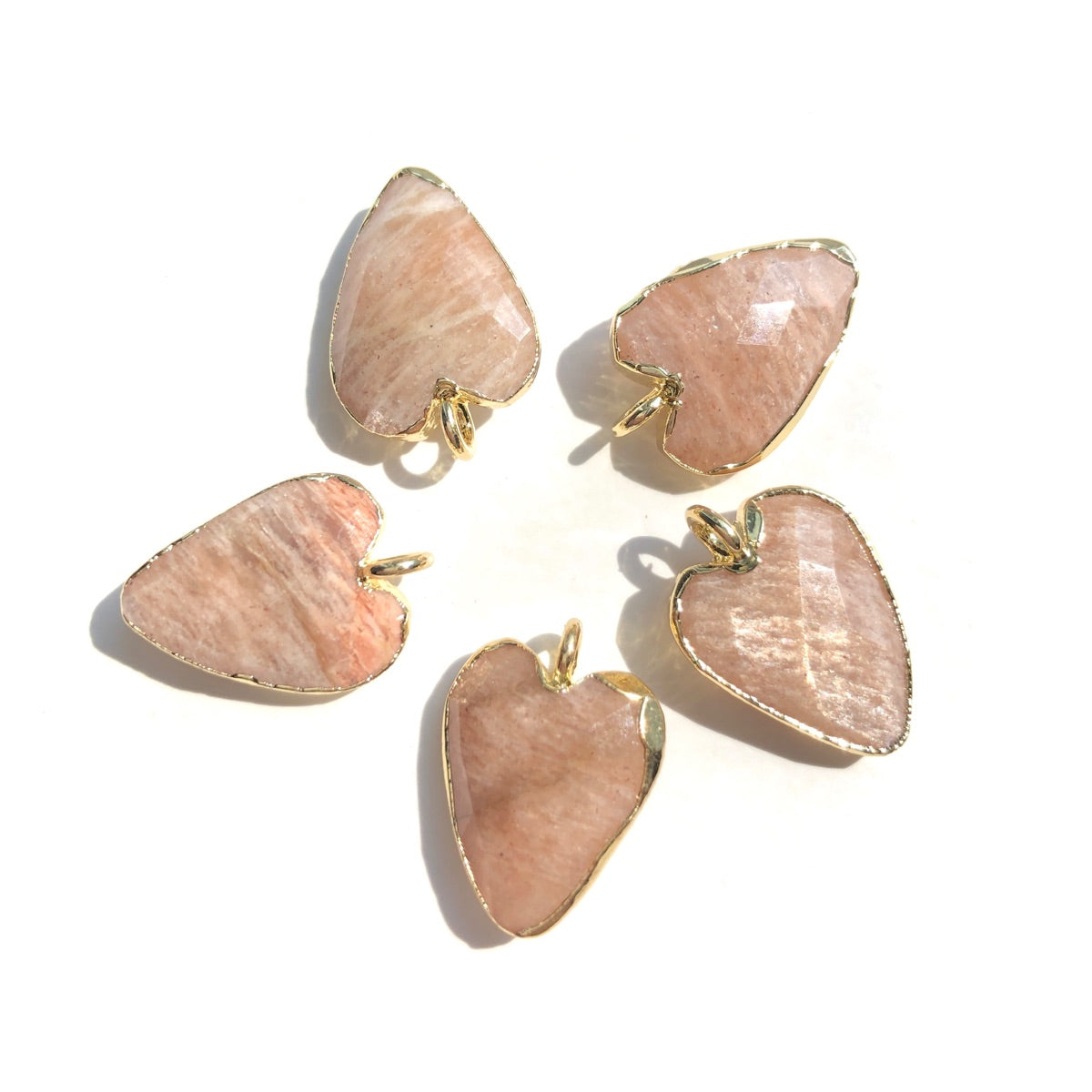 5pcs/Lot Gold Plated Bezel Natural Labradorite Amethyst Black Onyx Rose Quartz Small Heart Pendants Sun Stone Stone Charms New Charms Arrivals Charms Beads Beyond