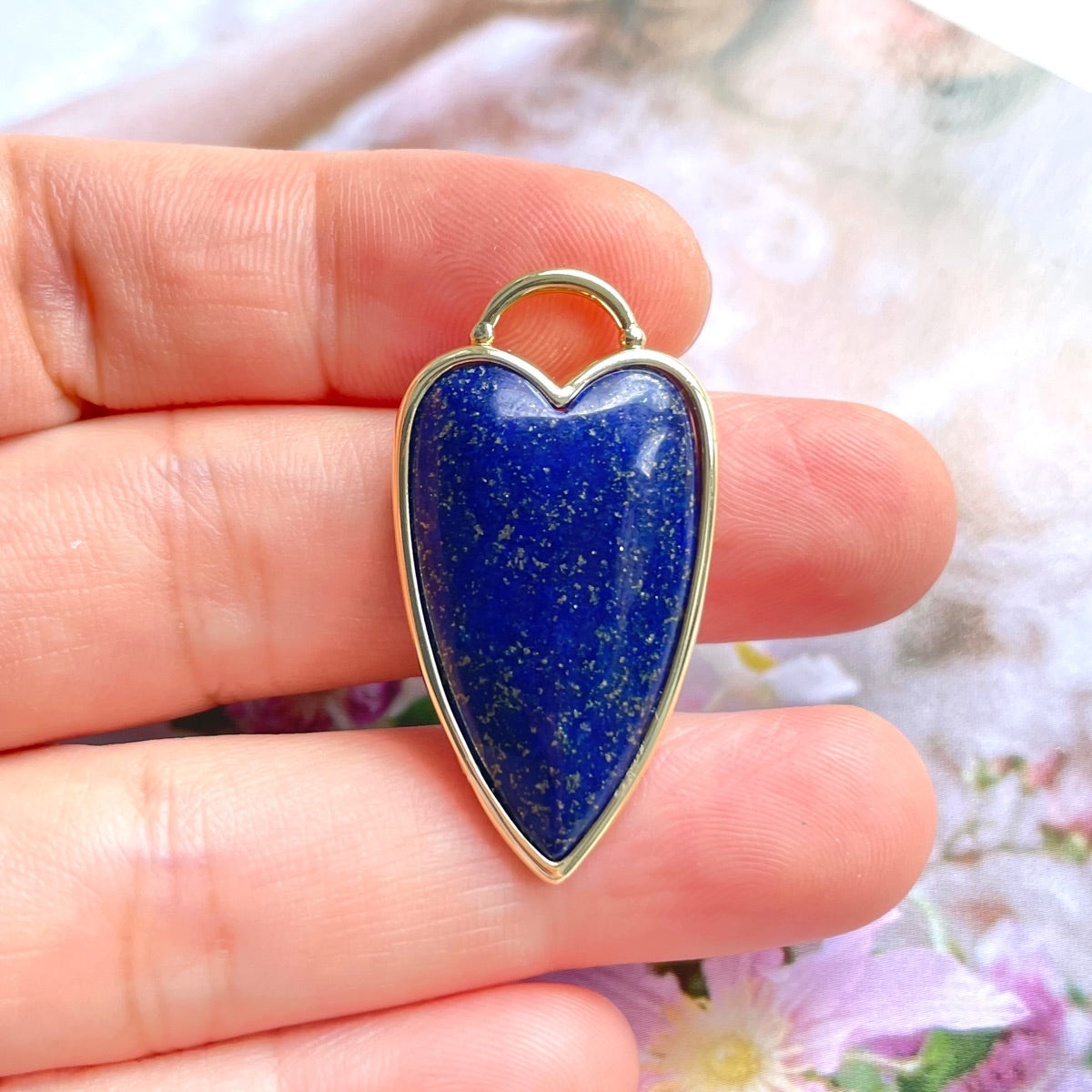 5pcs/Lot Gold Plated Bezel Labradorite Amethyst Strawberry Rose Quartz Long Heart Pendants Lapis Lazuli Stone Charms New Charms Arrivals Charms Beads Beyond