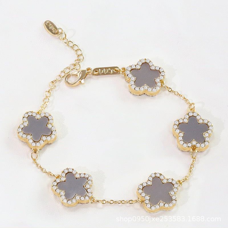 12pcs/lot Bling Rhinestone Pave Colorful Flower Bracelets Gray Women Bracelets Charms Beads Beyond