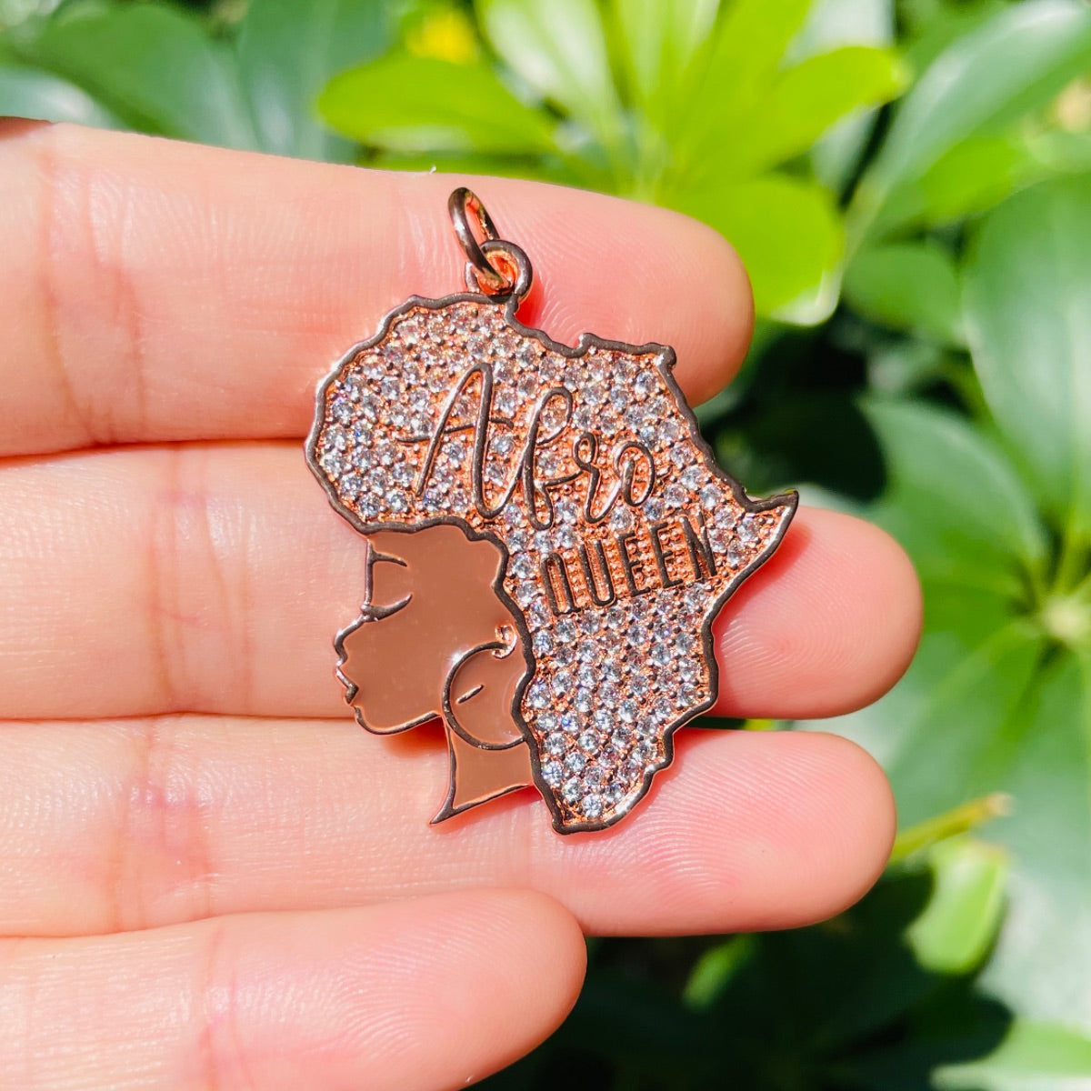 10pcs/lot 35*28mm CZ Paved Afro Queen Girl with Africa Map Hair Charms, Charms