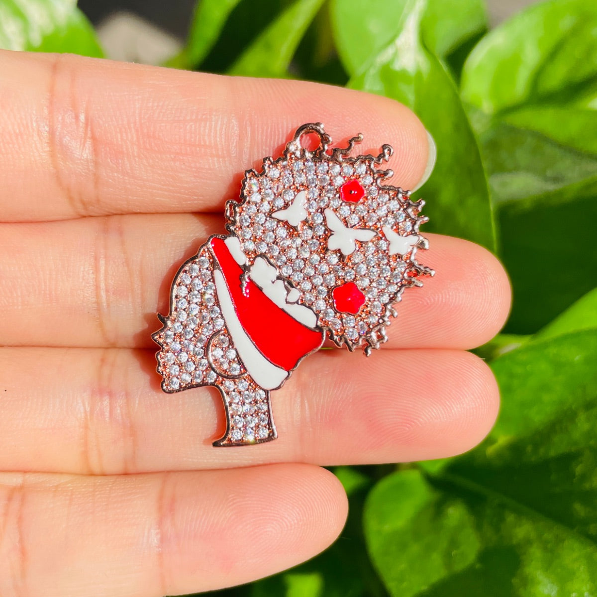 10pcs/lot 36*31mm CZ Pave Afro Girl With Red & White Headband Charms Rose Gold CZ Paved Charms Afro Girl/Queen Charms Charms Beads Beyond