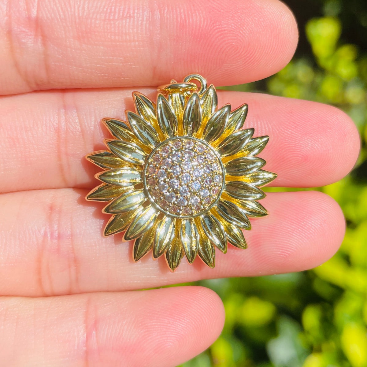 10pcs/lot 29mm CZ Paved Sunflower Charms Gold CZ Paved Charms Flowers Charms Beads Beyond