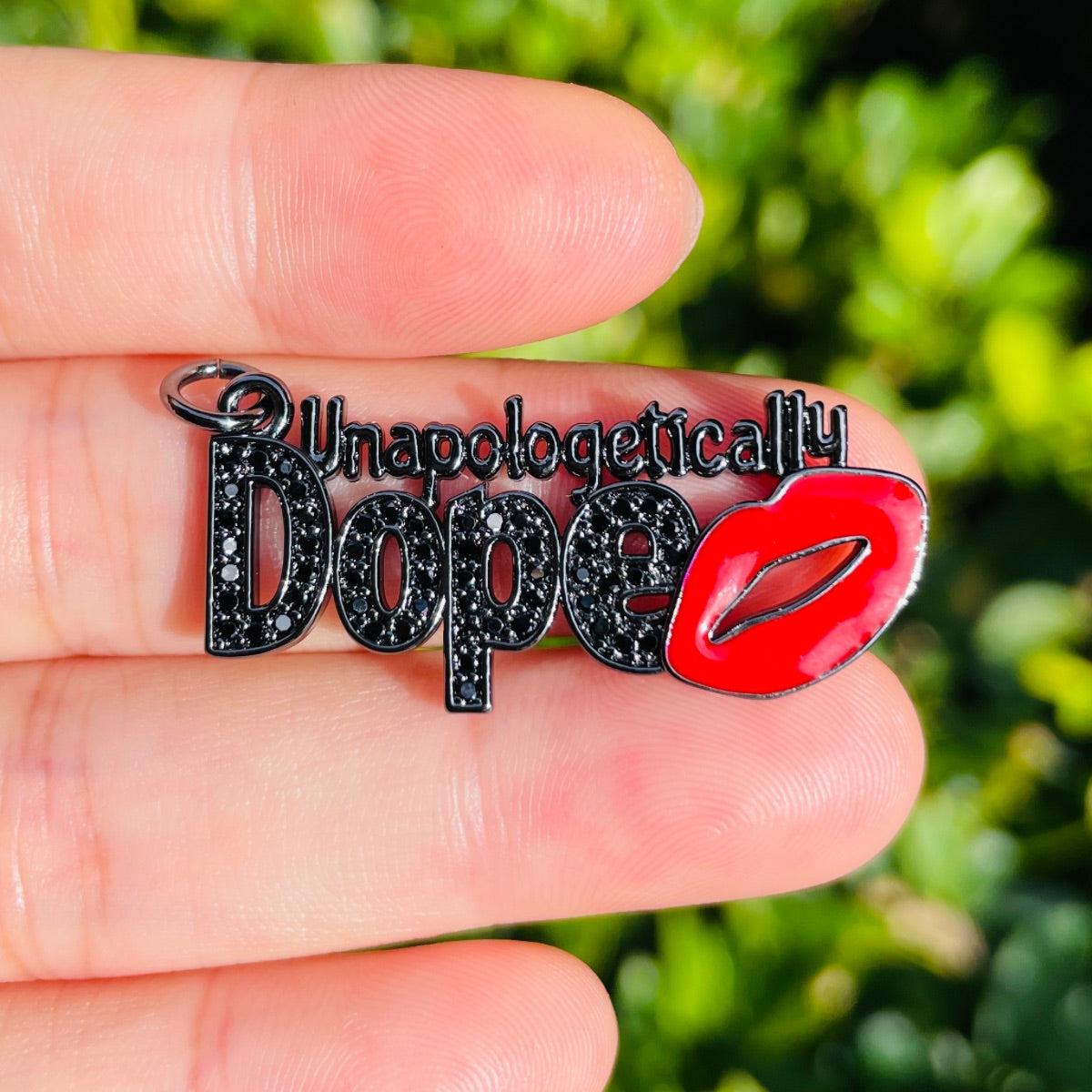 10pcs/lot 36*17mm Enamel Red Lip CZ Pave Unapologetically Dope Word Charms Black on Black CZ Paved Charms Juneteenth & Black History Month Awareness New Charms Arrivals Words & Quotes Charms Beads Beyond