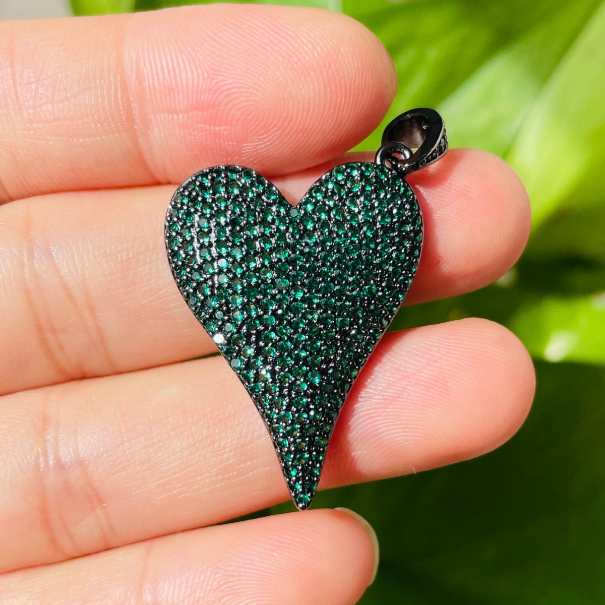 5pcs/lot 40*23.5mm CZ Paved Fuchsia Green Blue Heart Charms Green on Black CZ Paved Charms Colorful Zirconia Hearts New Charms Arrivals Charms Beads Beyond