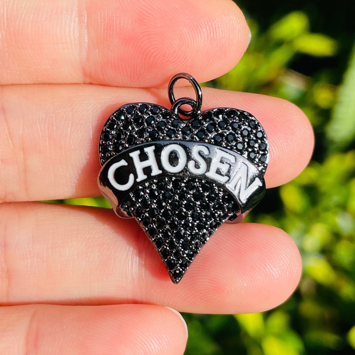 10pcs/lot 25.6*23.6mm CZ Pave Heart Chosen Word Charms Black on Black CZ Paved Charms Hearts New Charms Arrivals Charms Beads Beyond