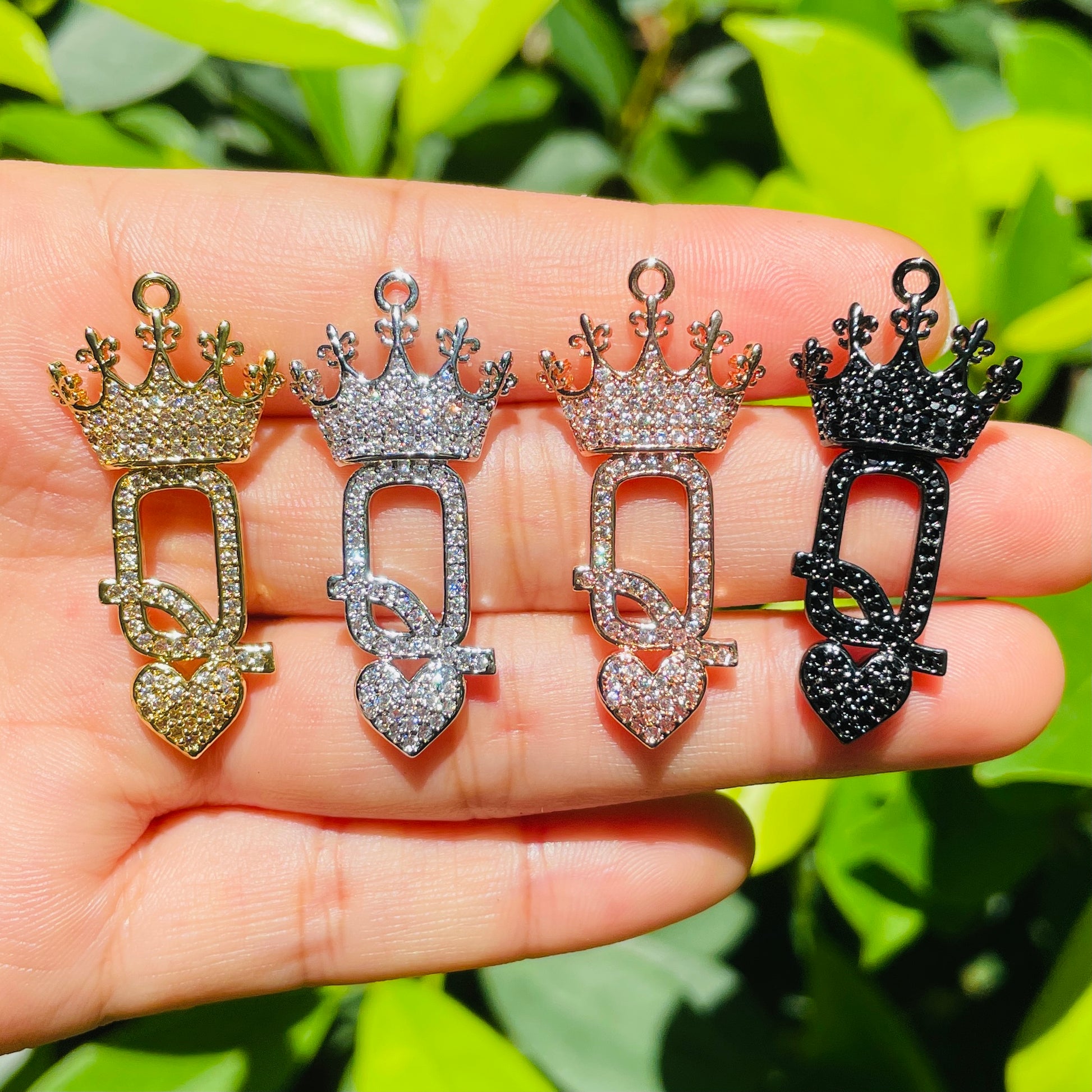 10pcs/lot 36.5*16mm CZ Paved Queen of Heart Charms Mix Color CZ Paved Charms Queen Charms Words & Quotes Charms Beads Beyond