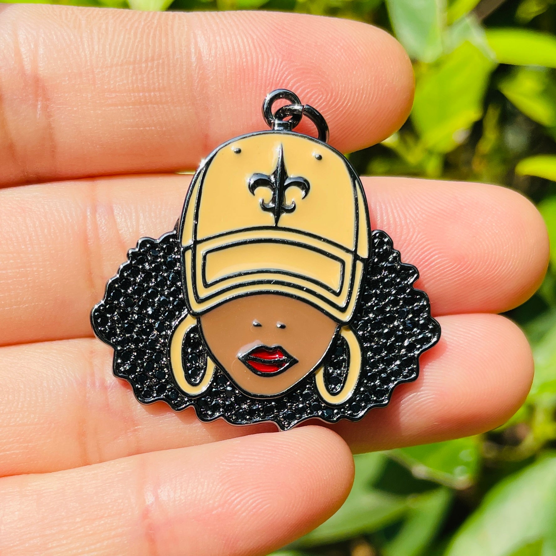 10pcs/lot 34*33mm CZ Paved Afro Black Who Dat Girl Saints Charms Black on Black CZ Paved Charms Afro Girl/Queen Charms American Football Sports Louisiana Inspired New Charms Arrivals Charms Beads Beyond