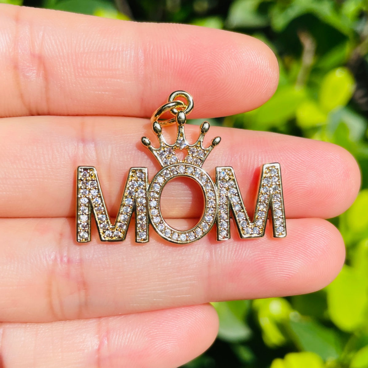 10pcs/lot 32*23.6mm CZ Pave Crown Mom Word Charms CZ Paved Charms Mother's Day Words & Quotes Charms Beads Beyond