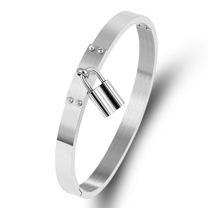 5pcs/lot Stainless Steel Lock Bangle for Women Silver-5pcs Women Bracelets Charms Beads Beyond