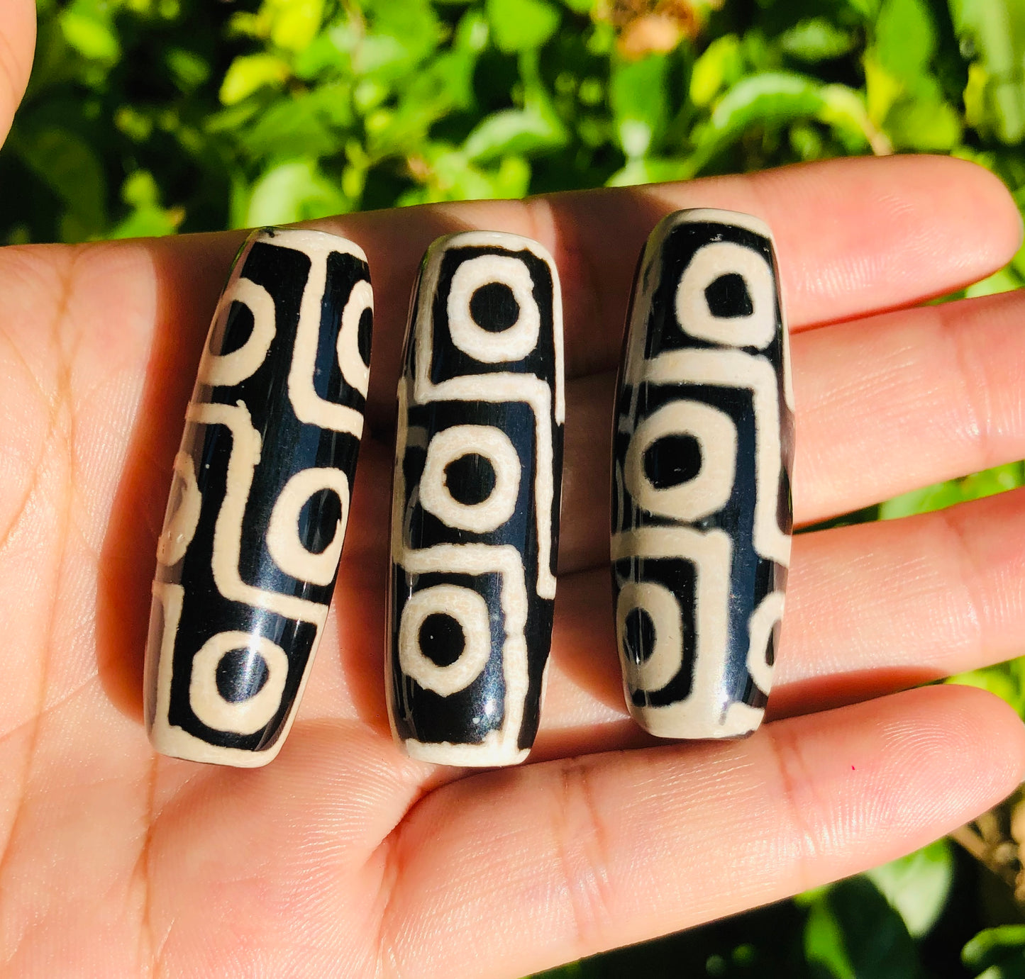 4pcs/lot 40*11mm Black White Natural Tibetan Agate Spacers Agate Spacers Focal Beads Charms Beads Beyond