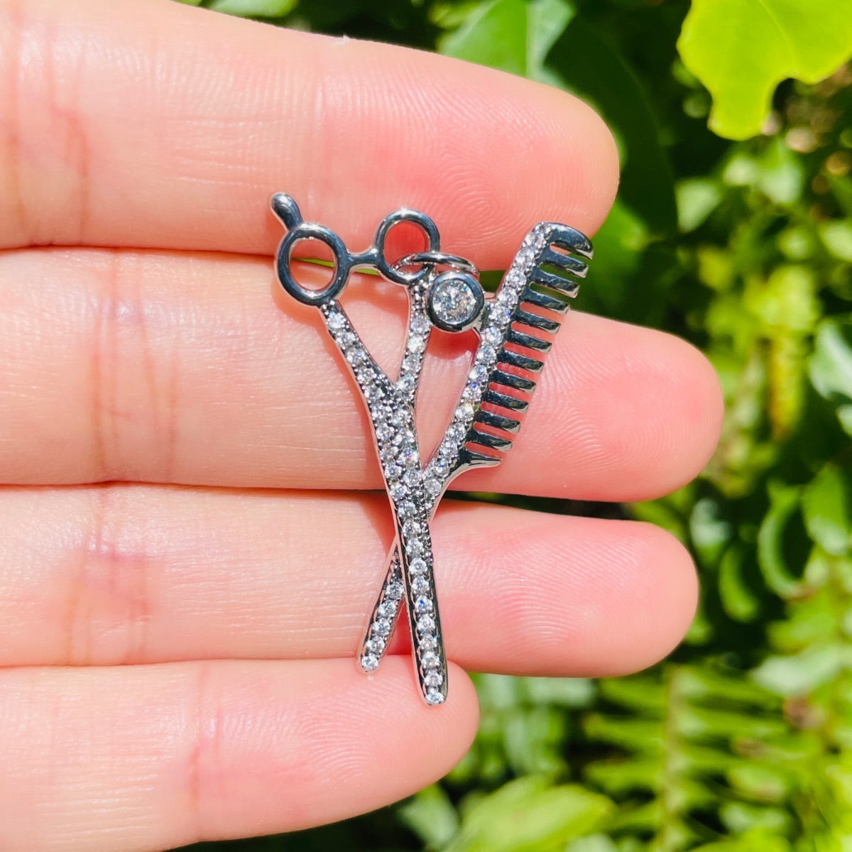 10pcs/lot 34.5*22.3mm CZ Paved Scissor Comb Charms Silver CZ Paved Charms Fashion New Charms Arrivals Charms Beads Beyond