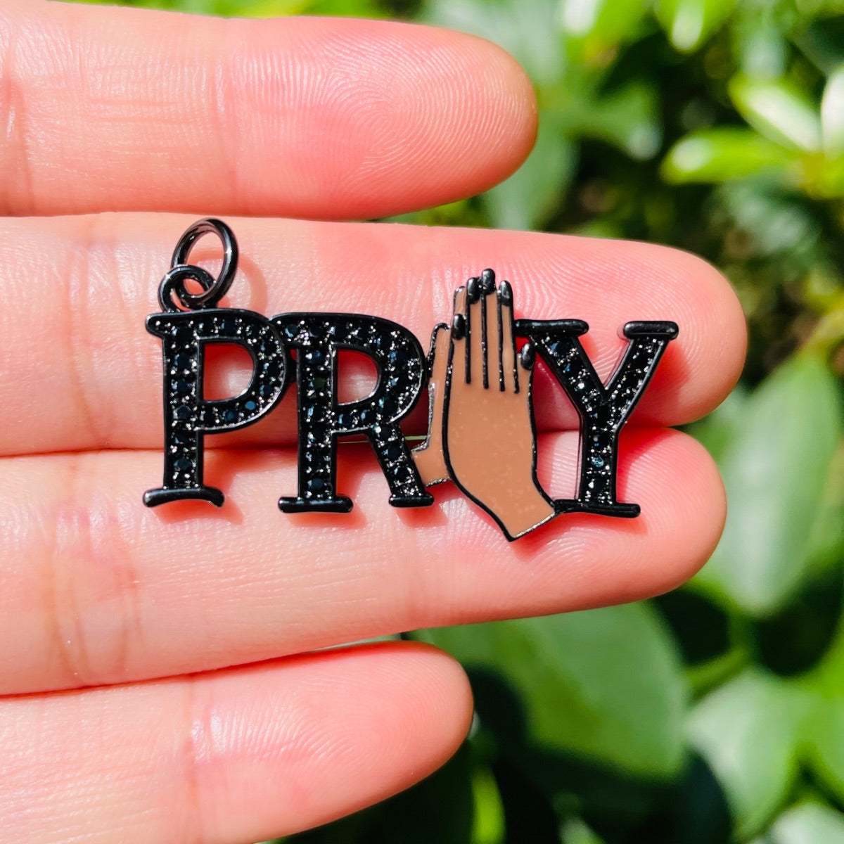 10pcs/lot 35*18mm CZ Pave Praying Hands Pray Word Charms Black on Black CZ Paved Charms Christian Quotes New Charms Arrivals Words & Quotes Charms Beads Beyond