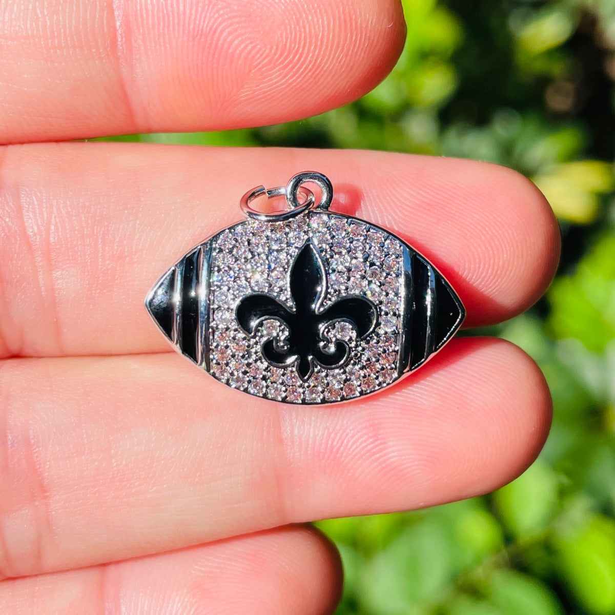 10pcs/lot 25.7*18.7mm Fleur De Lis CZ Saints American Football Charms Silver CZ Paved Charms American Football Sports Louisiana Inspired New Charms Arrivals Charms Beads Beyond